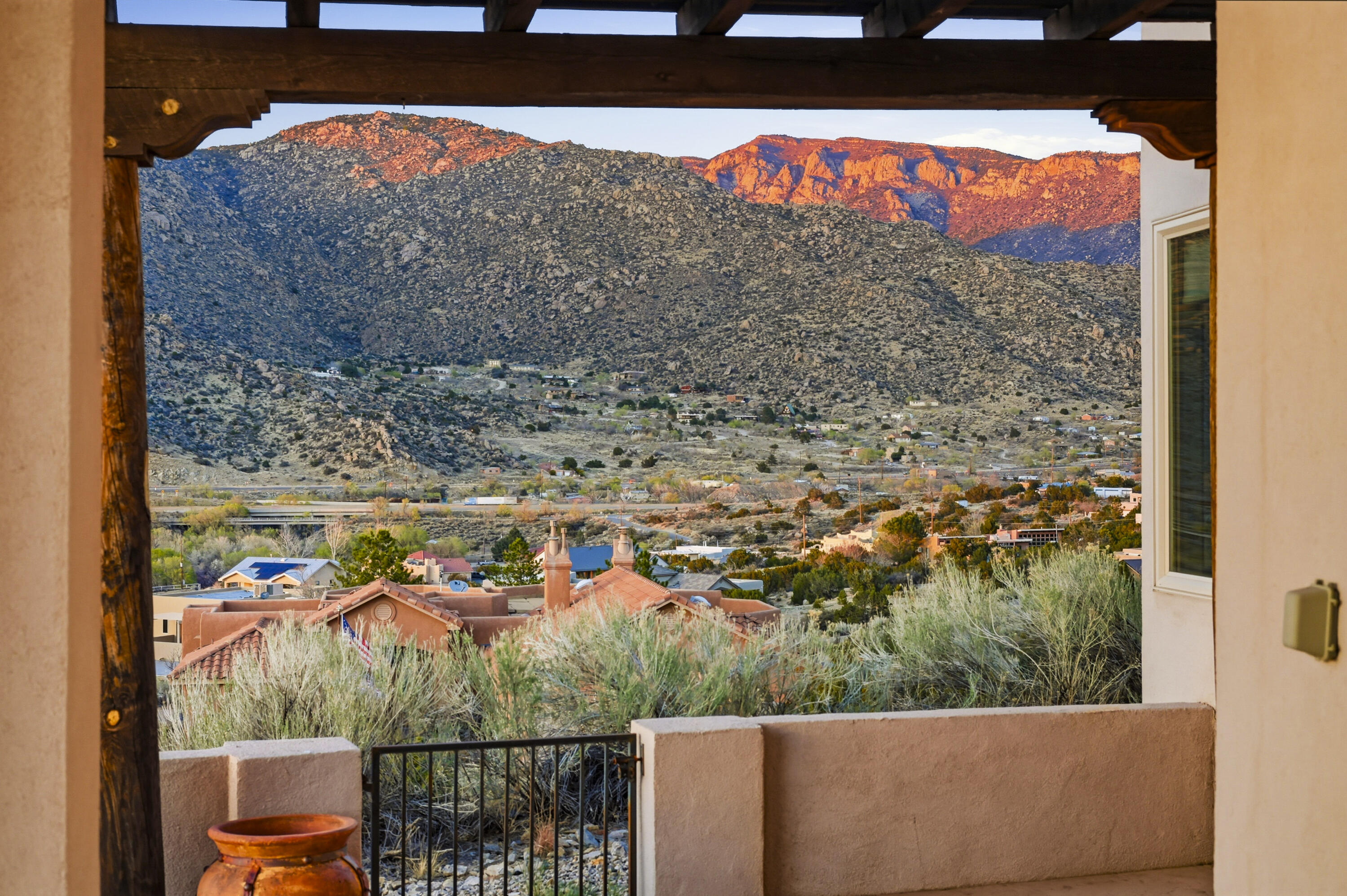 31 Desert Sky Road SE