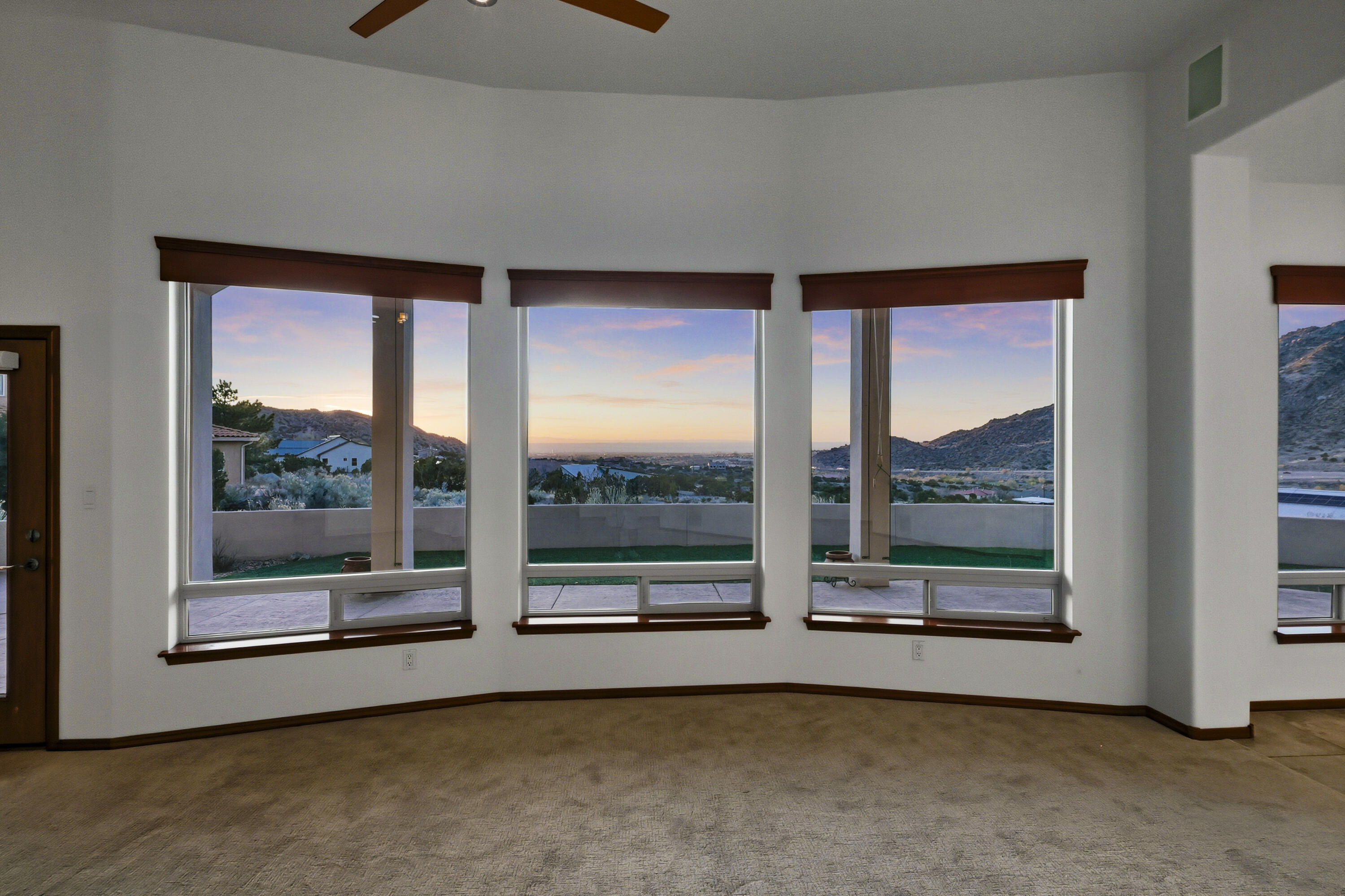 31 Desert Sky Road SE