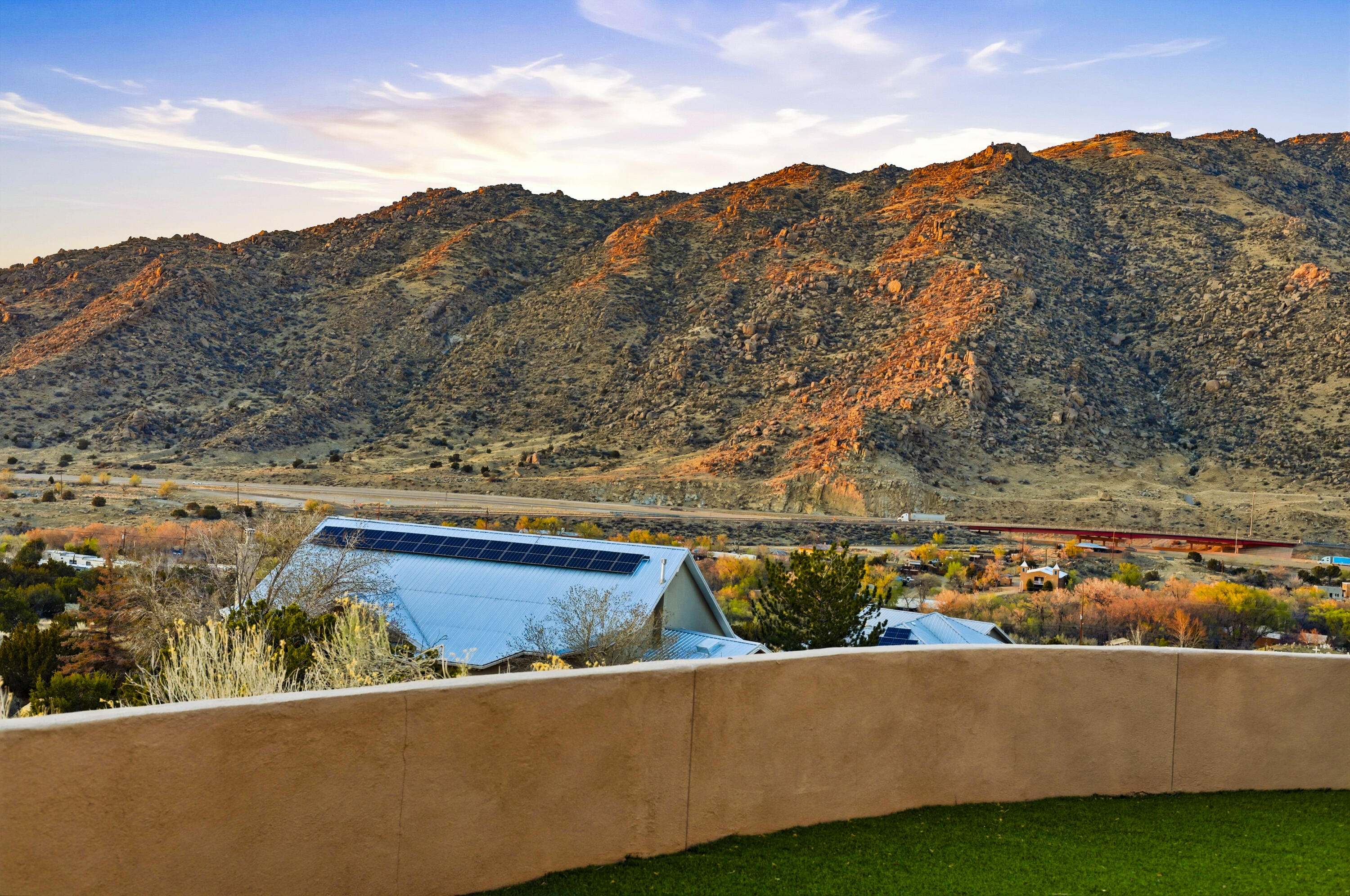 31 Desert Sky Road SE