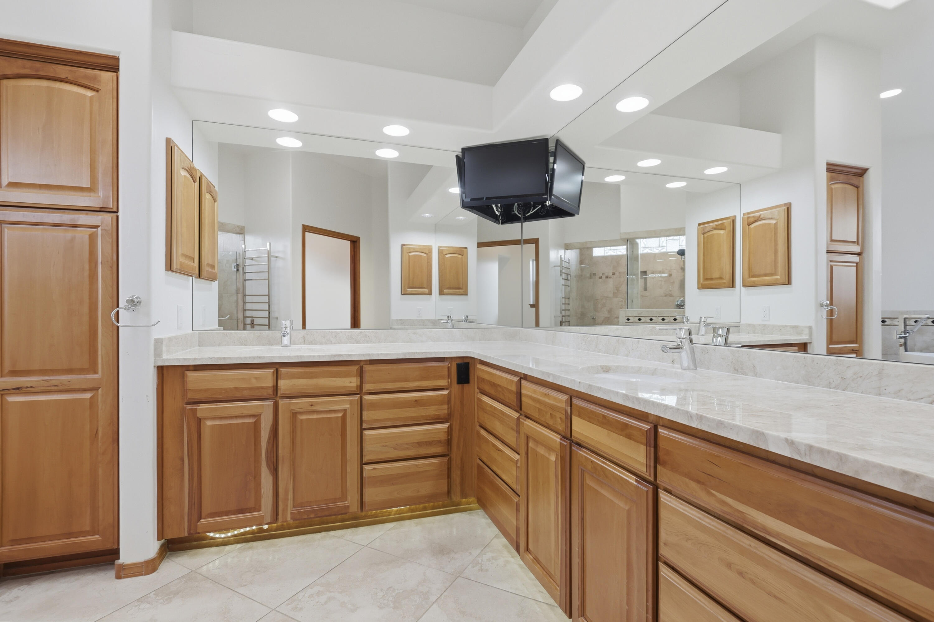 31 Desert Sky Road SE