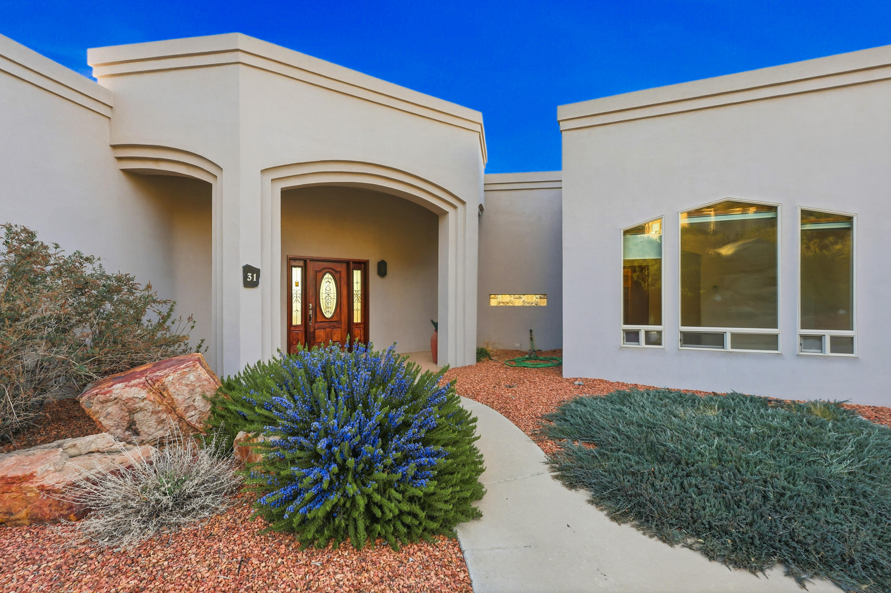 31 Desert Sky Road SE