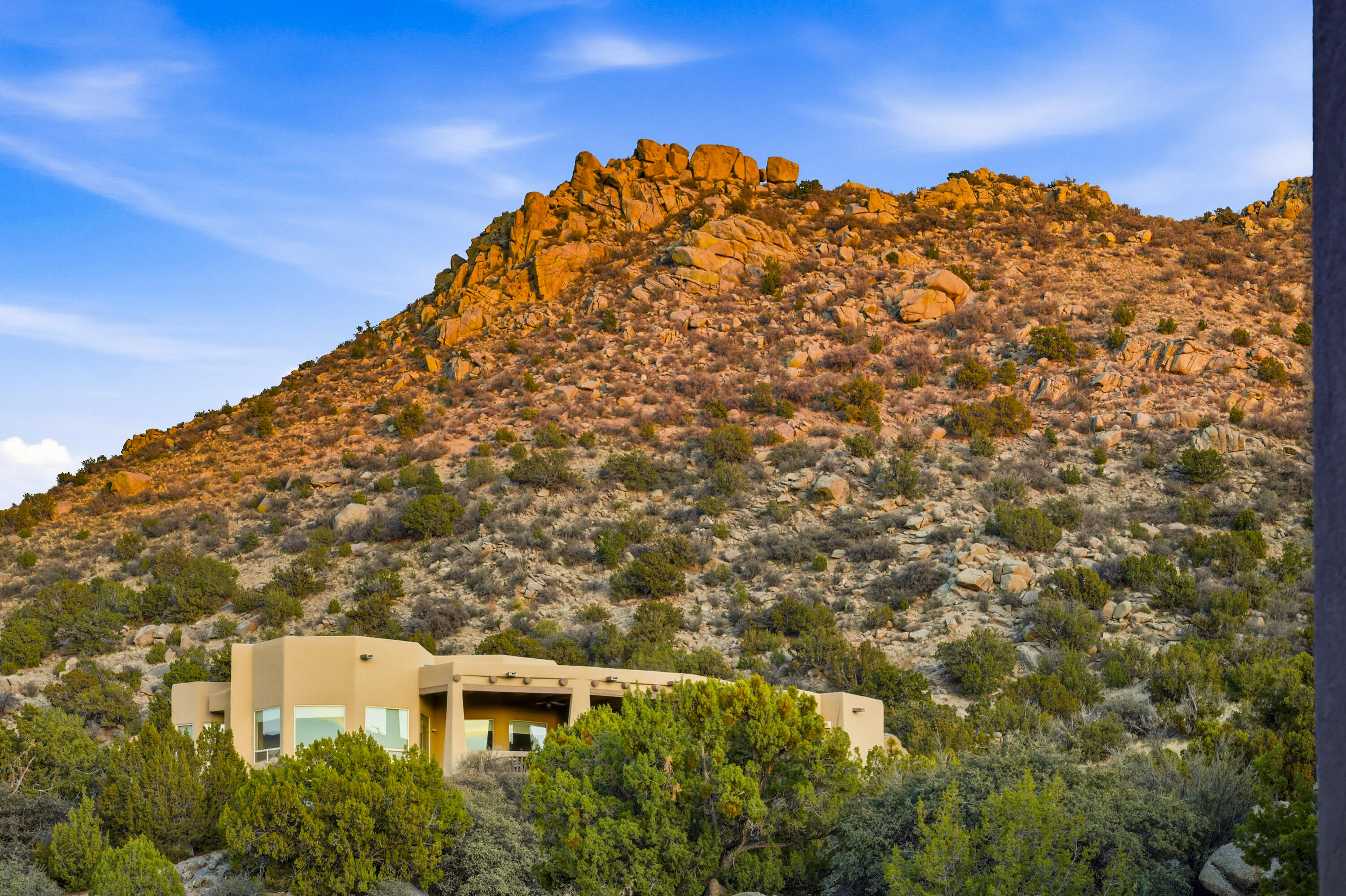31 Desert Sky Road SE
