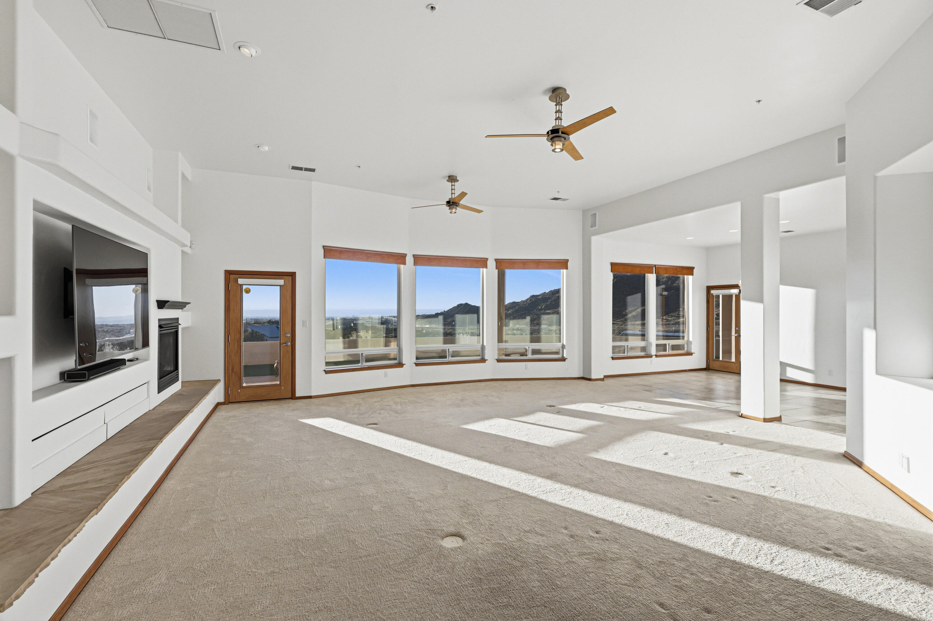 31 Desert Sky Road SE