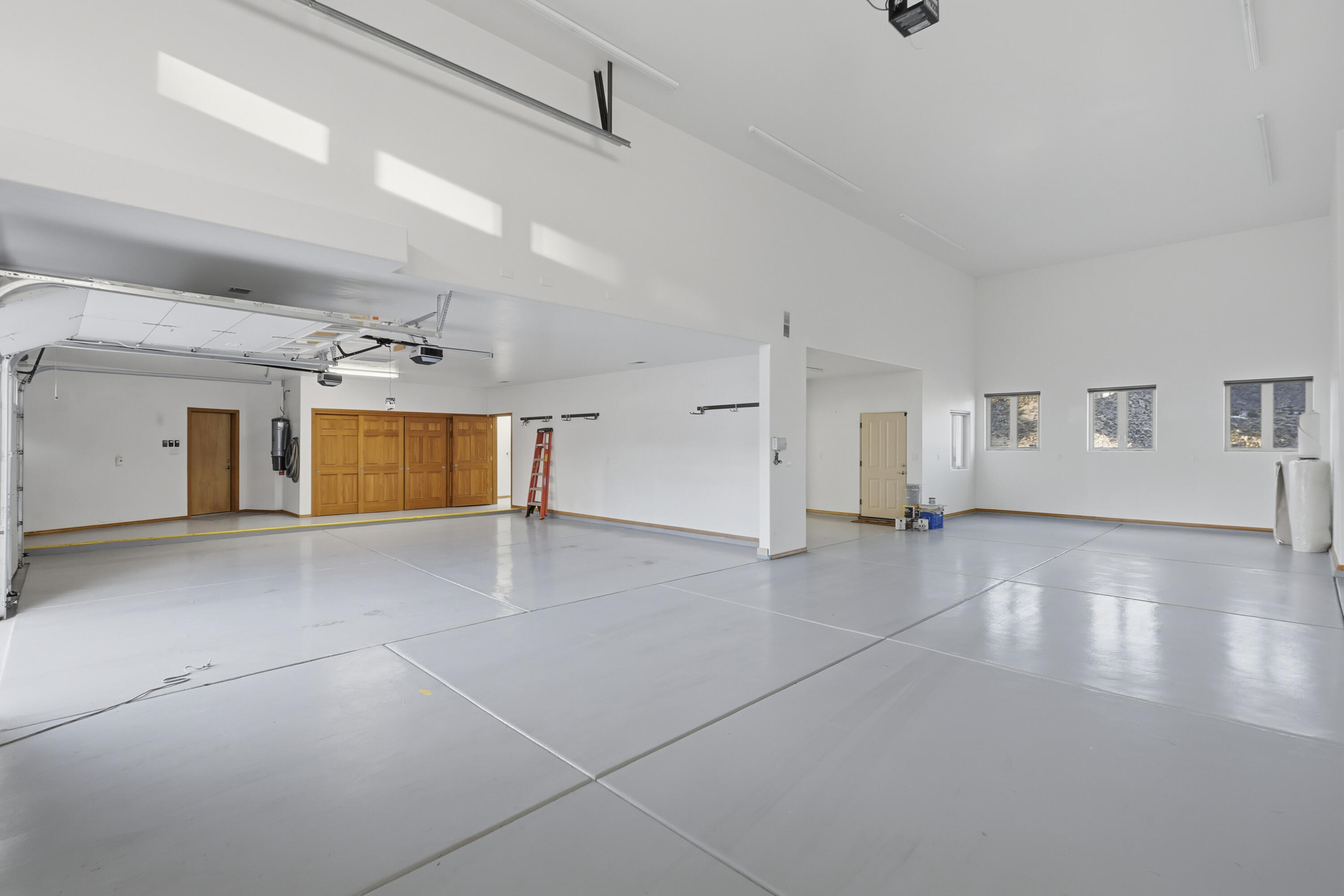 31 Desert Sky Road SE