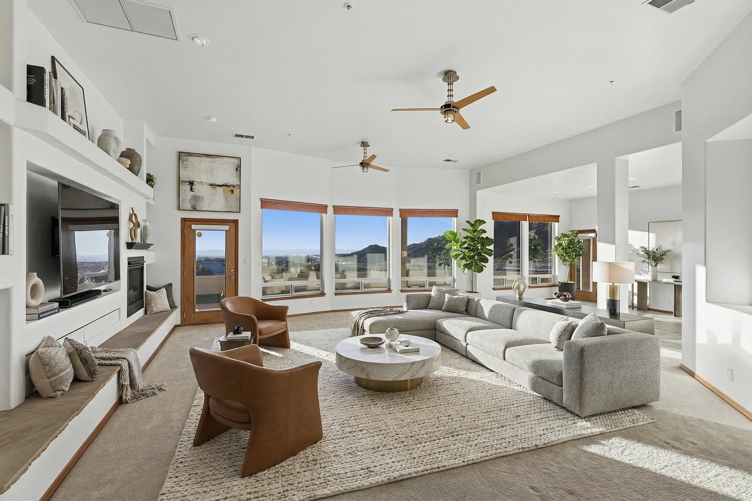 31 Desert Sky Road SE