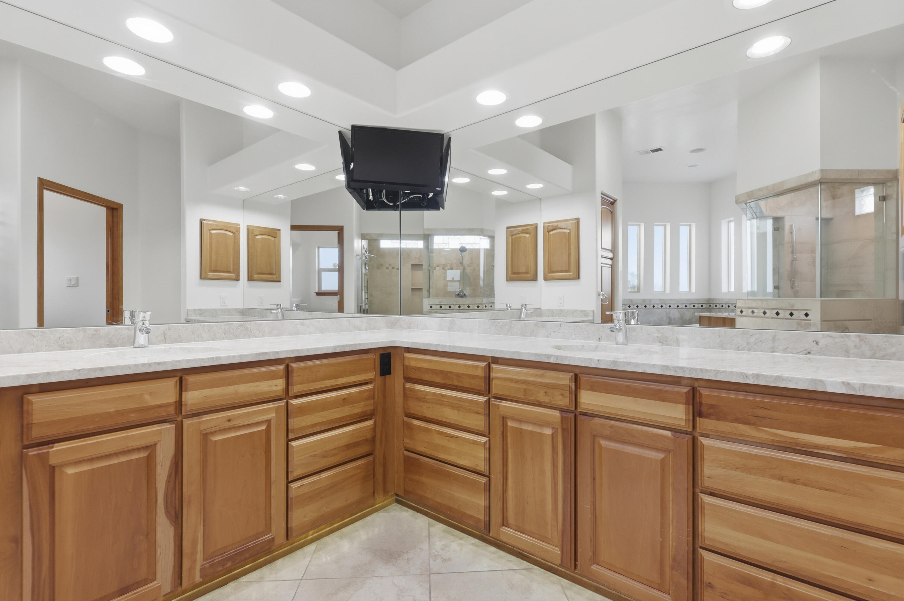 31 Desert Sky Road SE