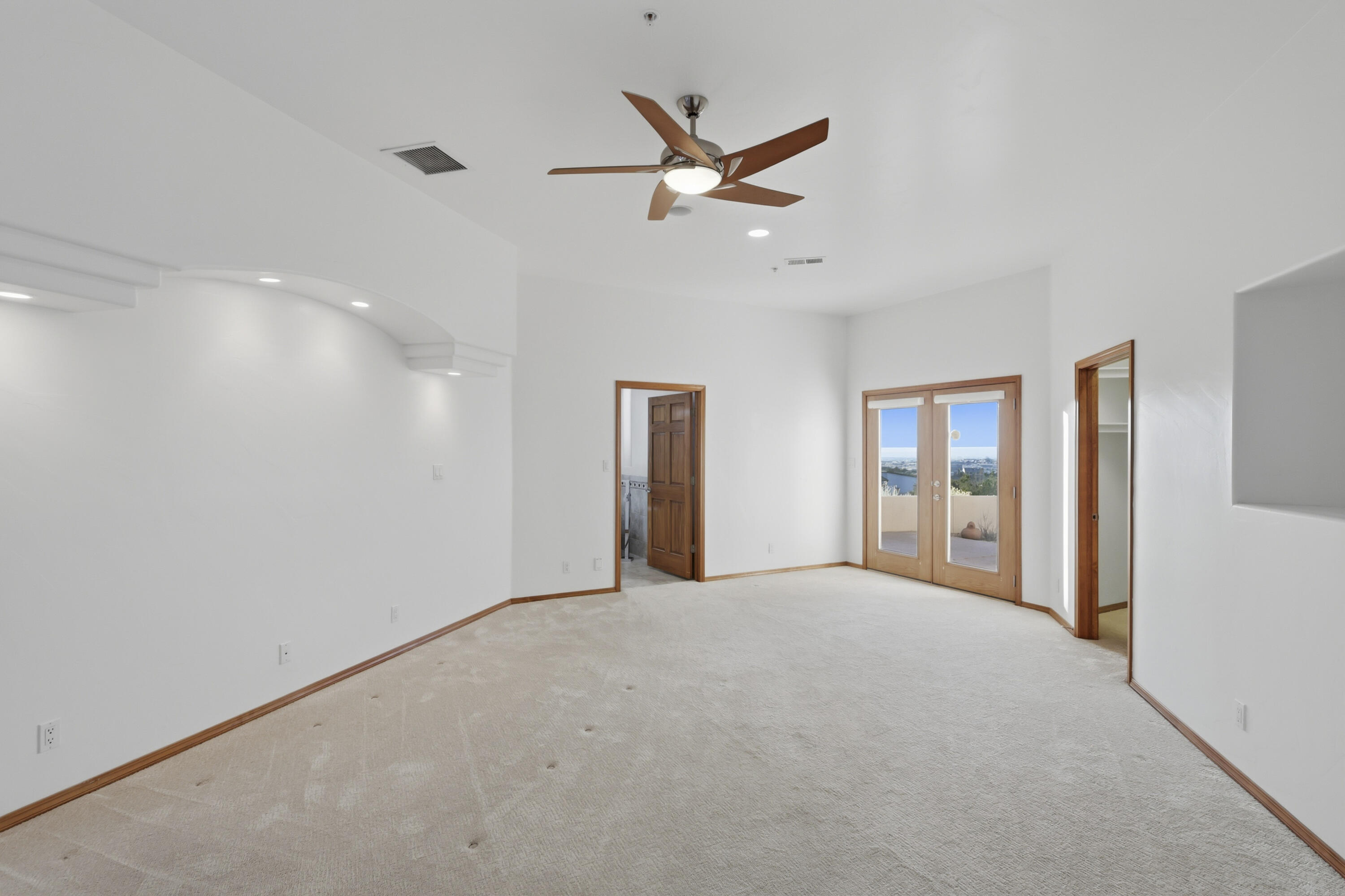31 Desert Sky Road SE