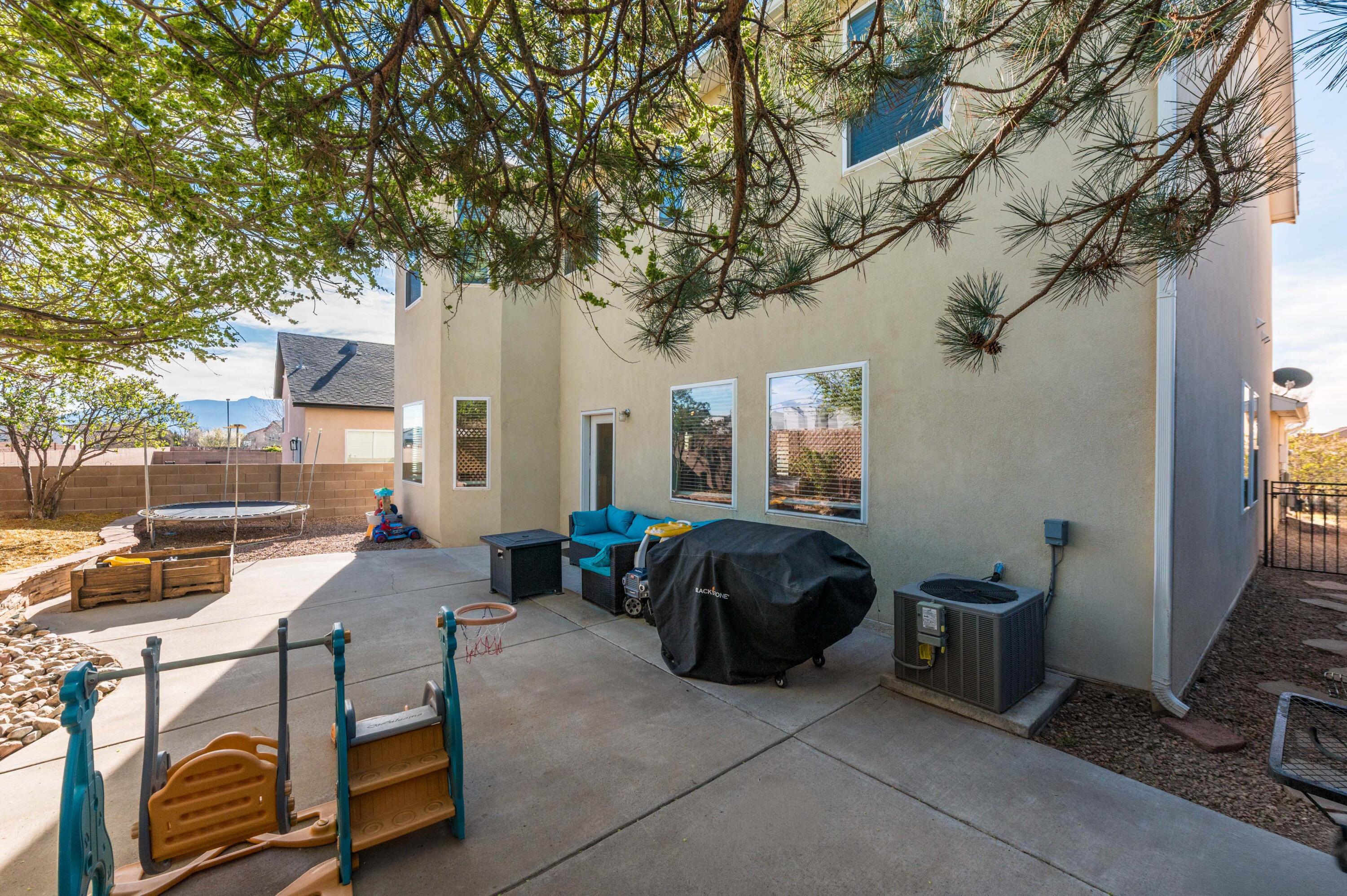 1120 Reynosa Loop SE