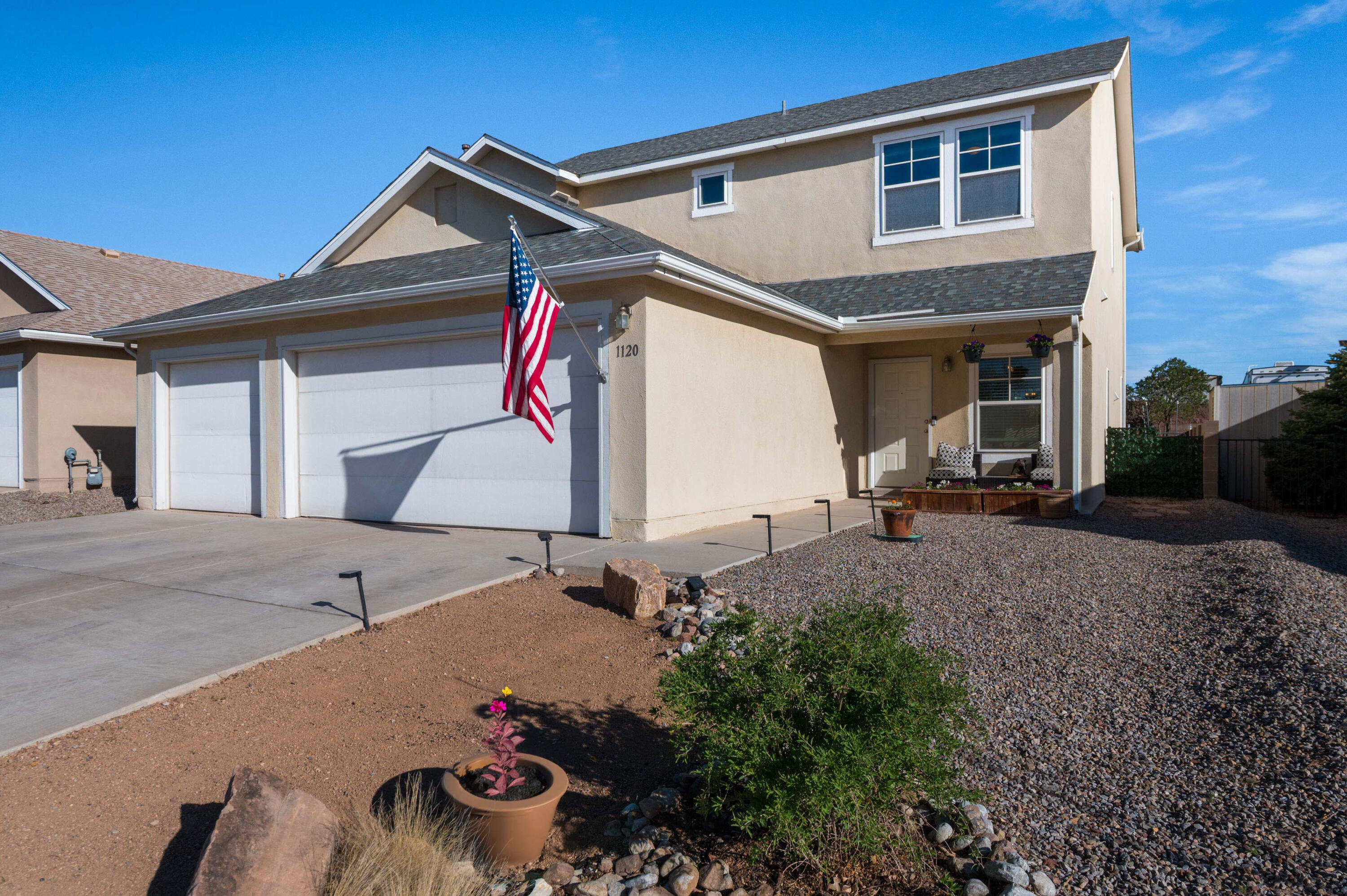 1120 Reynosa Loop SE