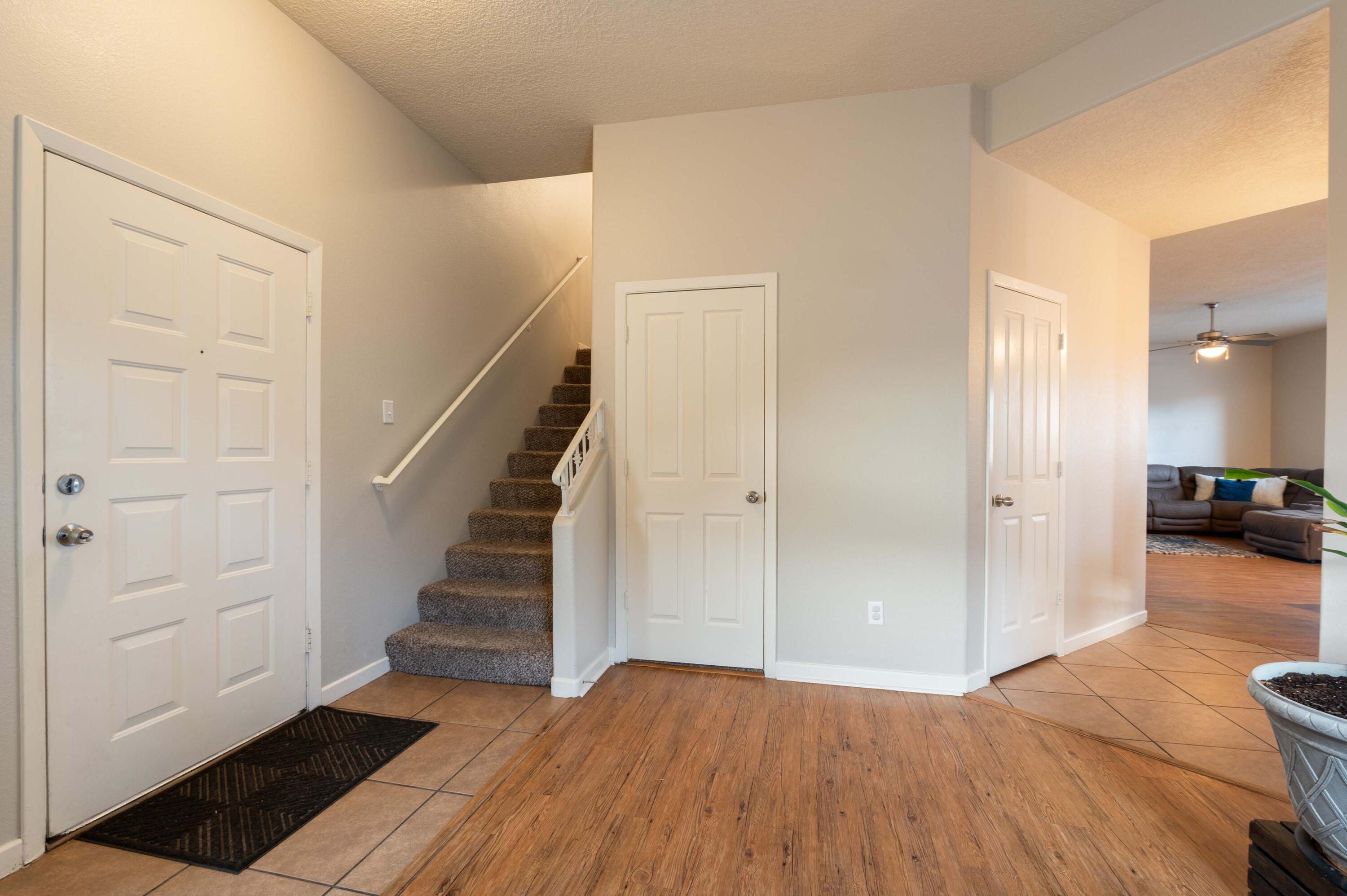 1120 Reynosa Loop SE