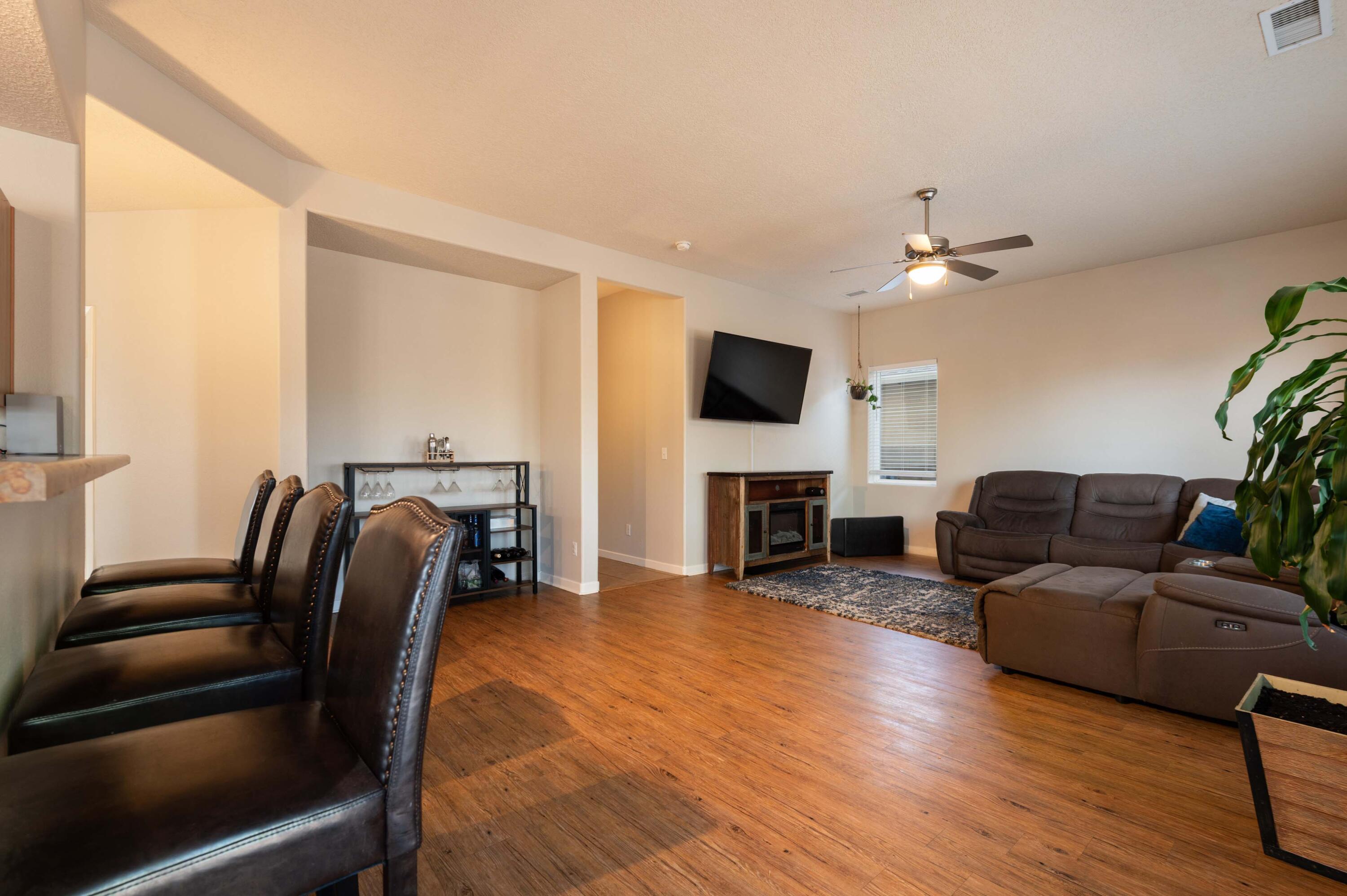 1120 Reynosa Loop SE