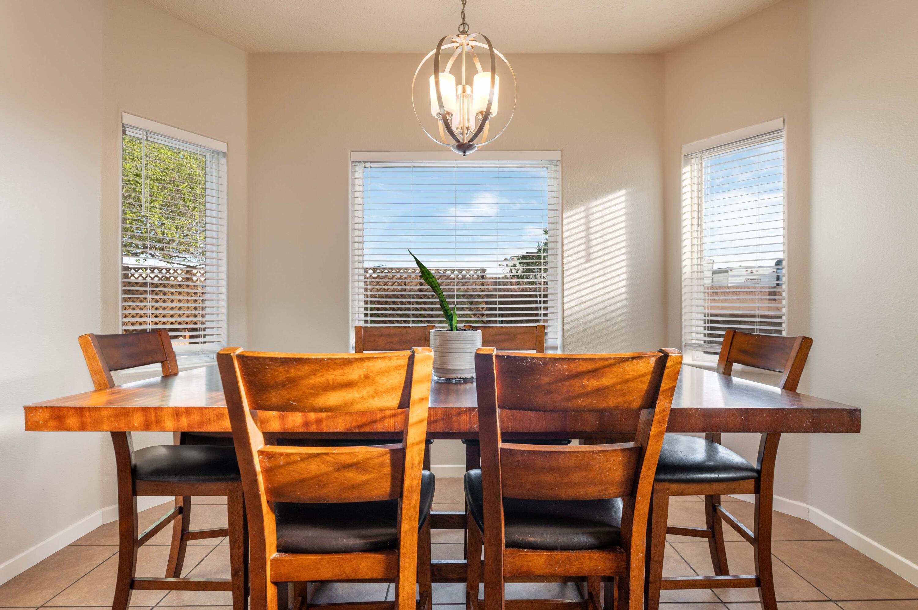 1120 Reynosa Loop SE