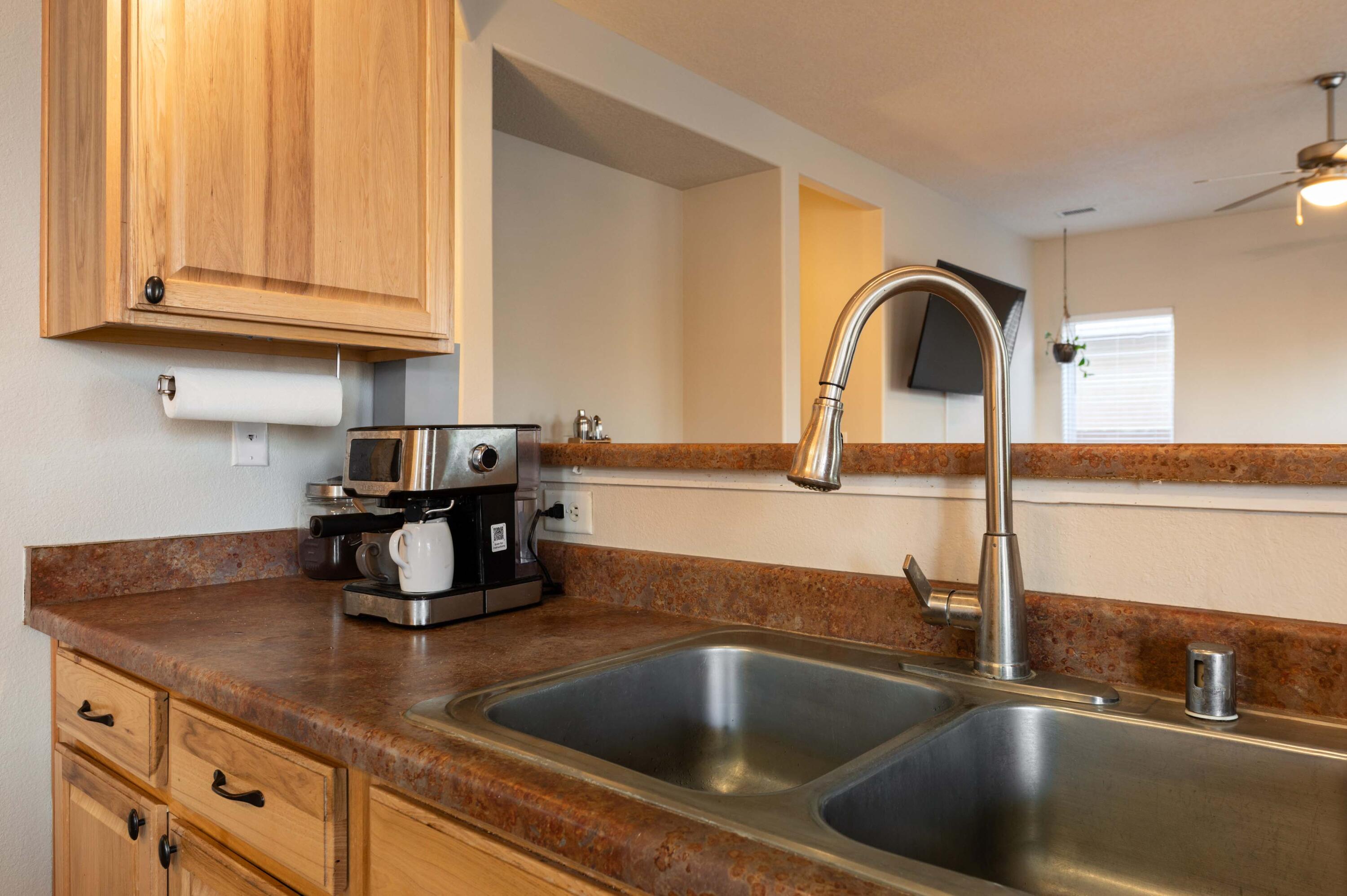 1120 Reynosa Loop SE