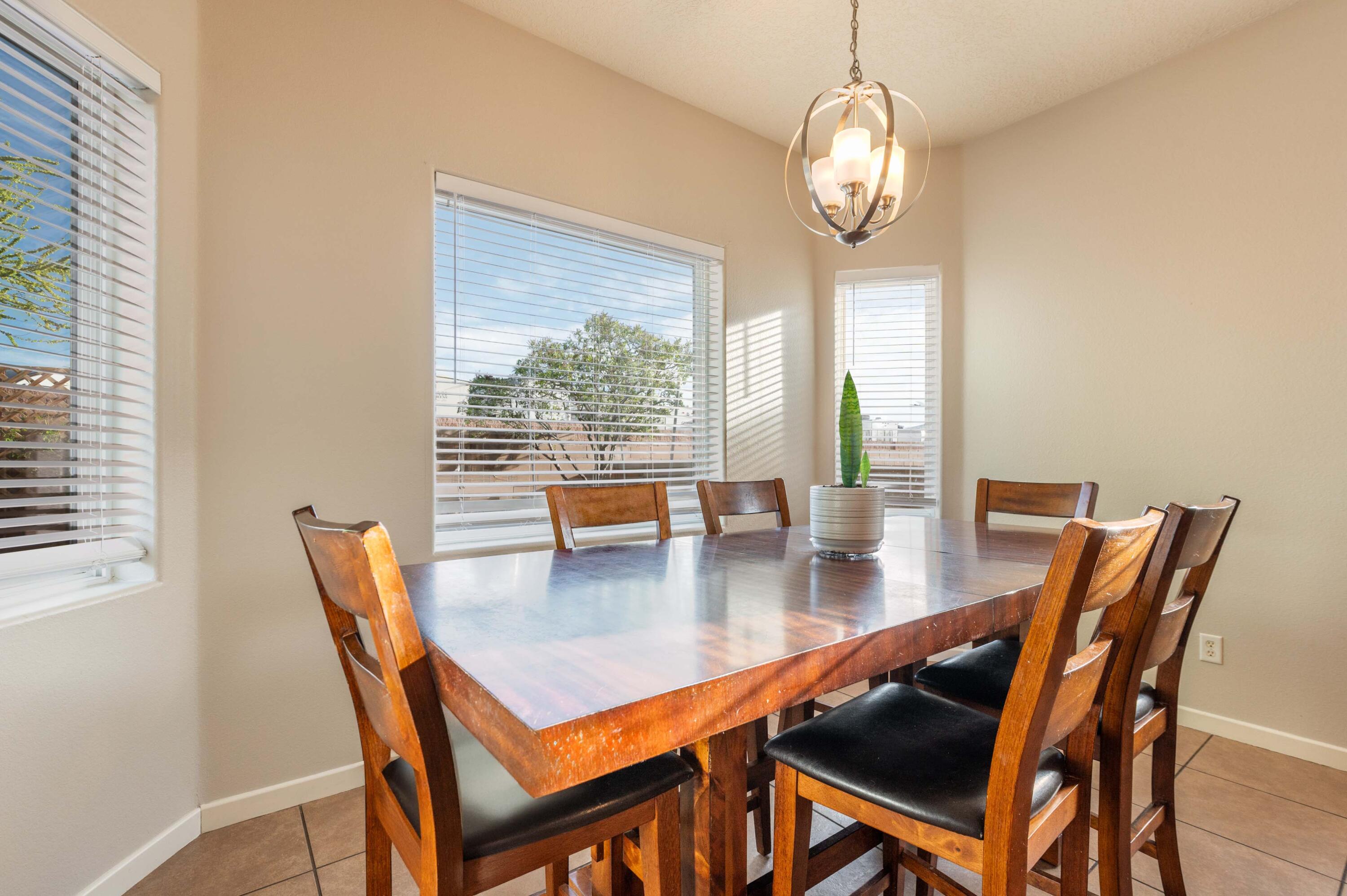 1120 Reynosa Loop SE