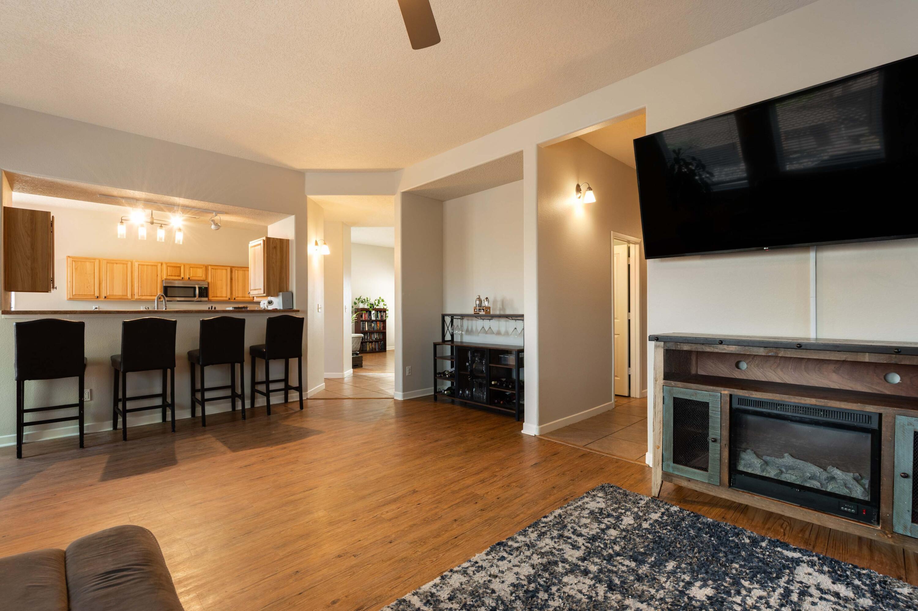 1120 Reynosa Loop SE