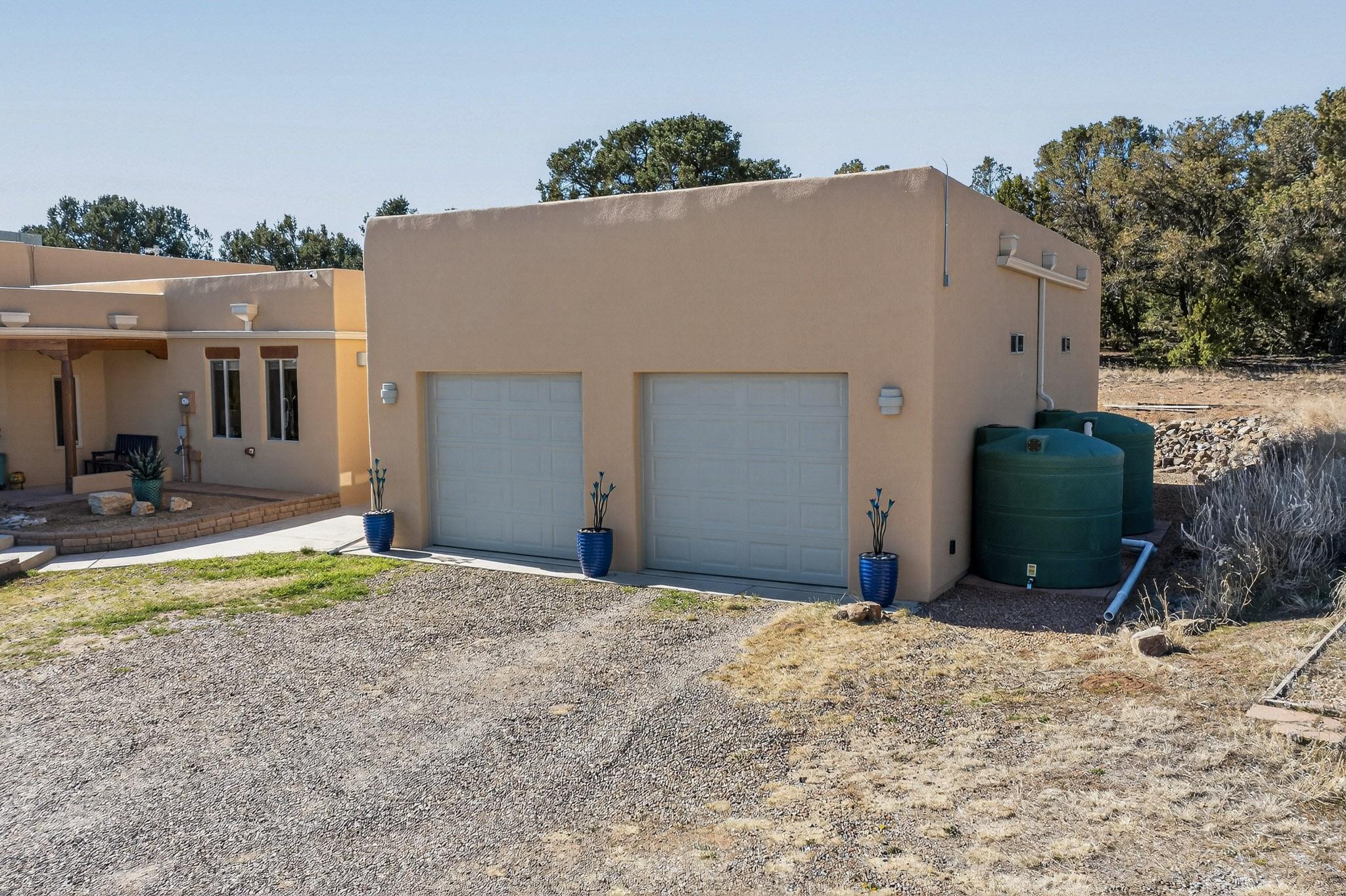 6 Naomi Drive