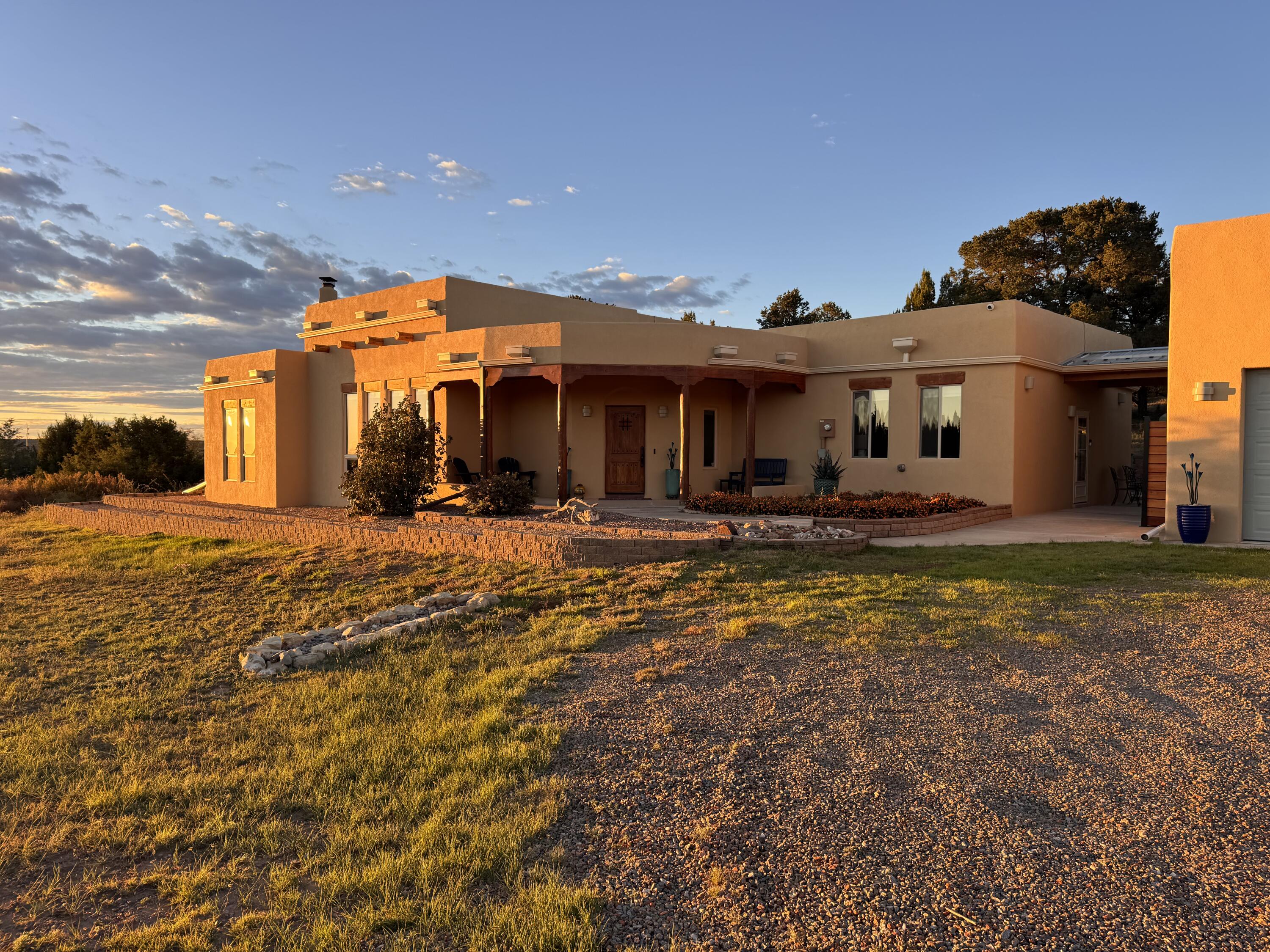 6 Naomi Drive