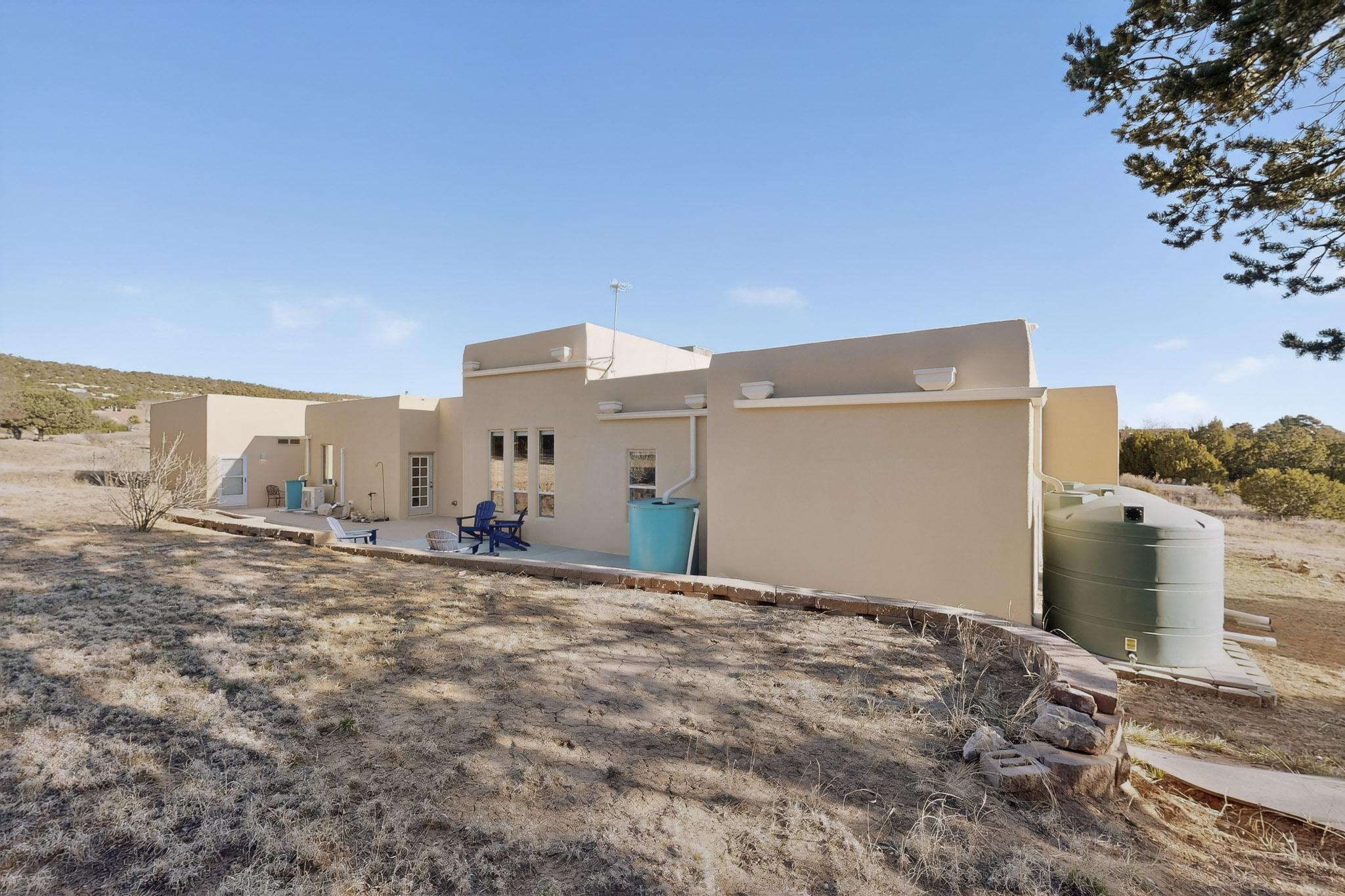 6 Naomi Drive