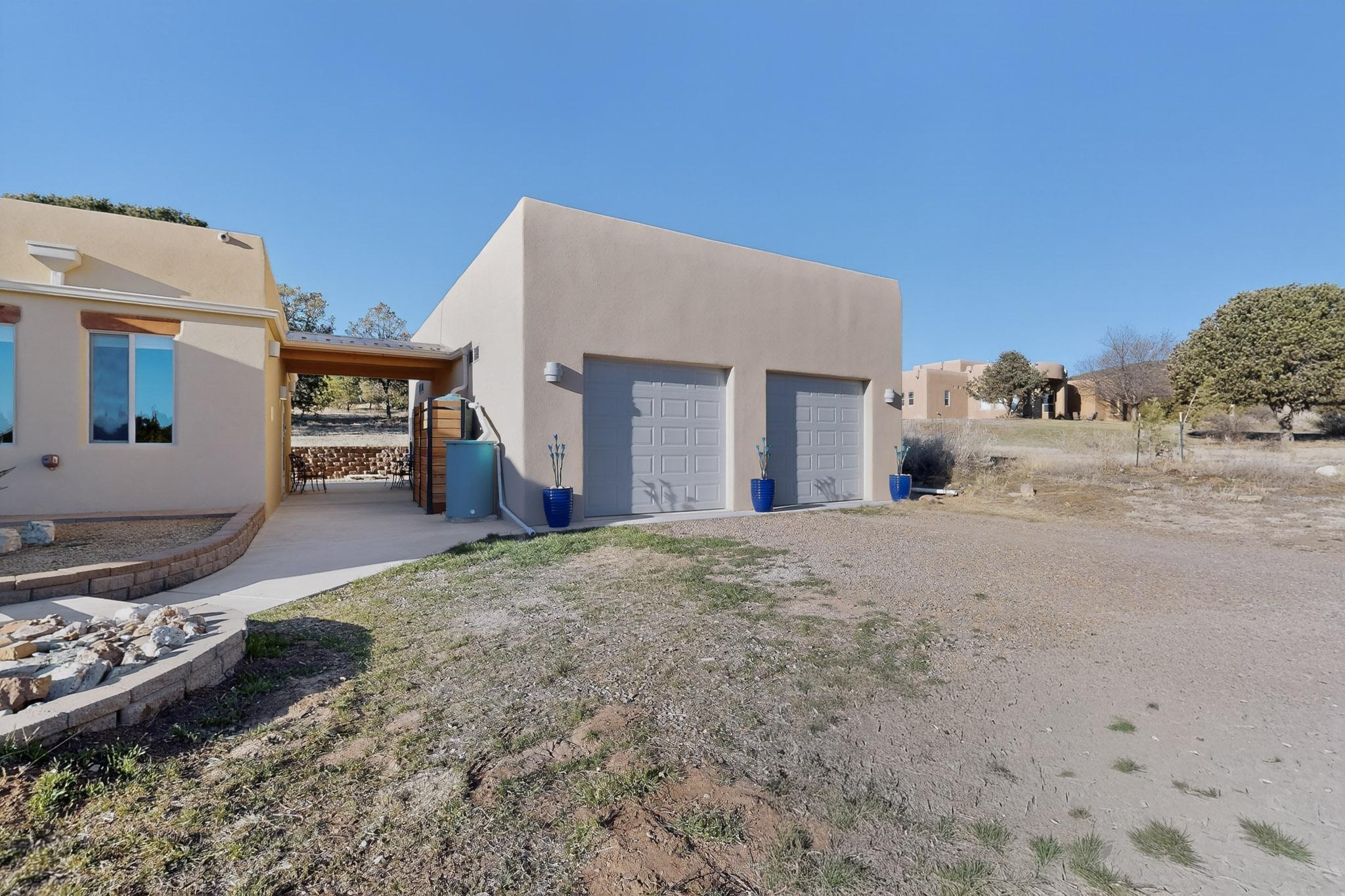6 Naomi Drive