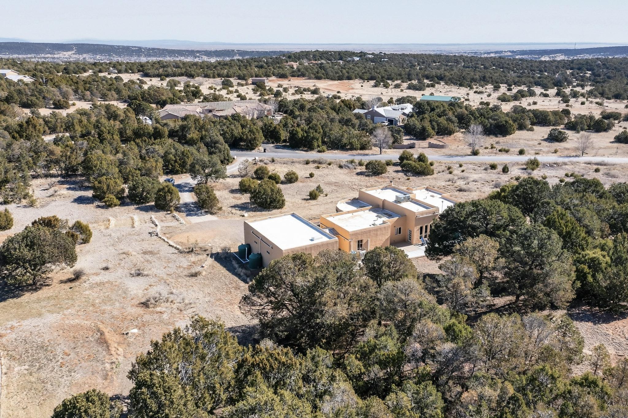 6 Naomi Drive
