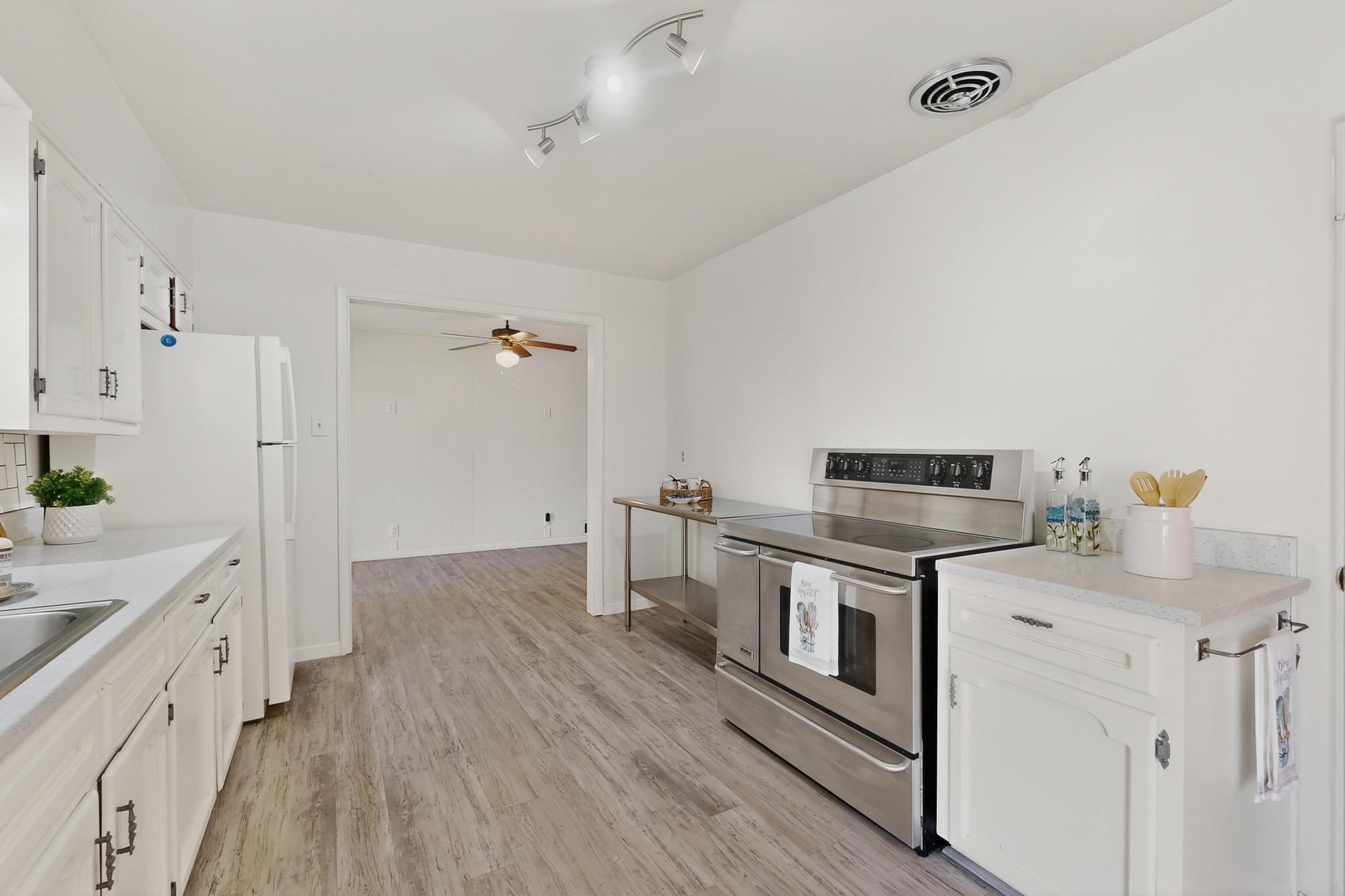 9806 McKnight Avenue NE