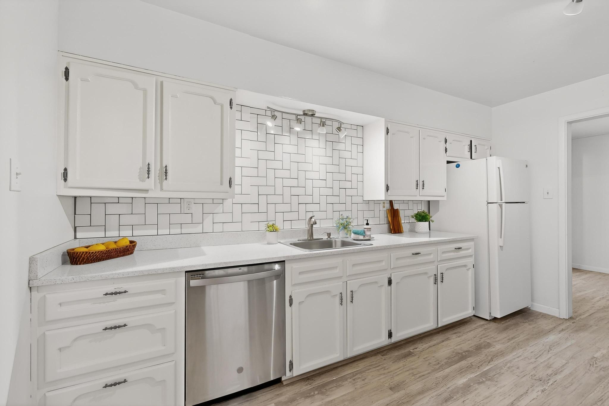 9806 McKnight Avenue NE