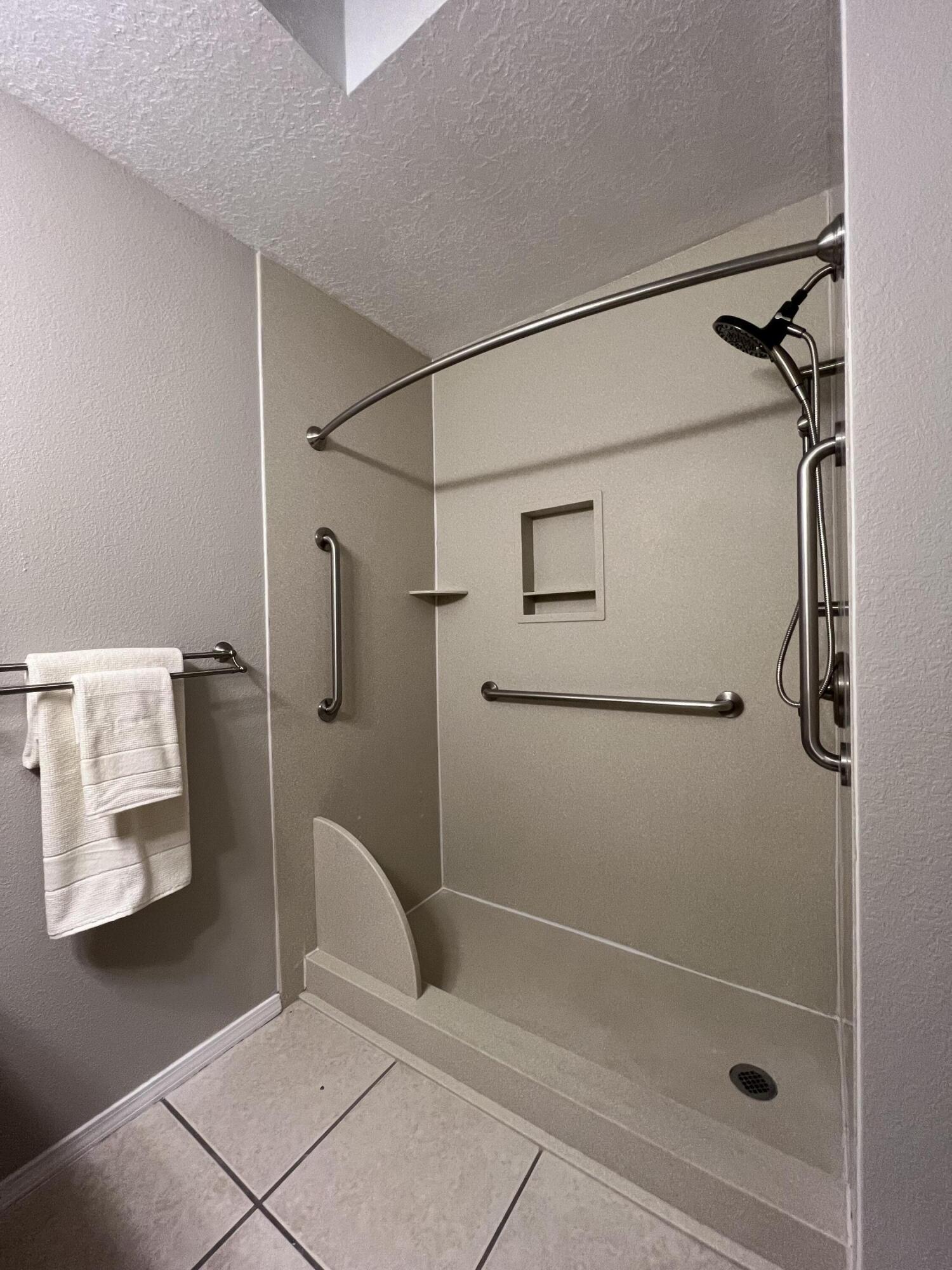 2900 Vista Del Rey NE UNIT 31A