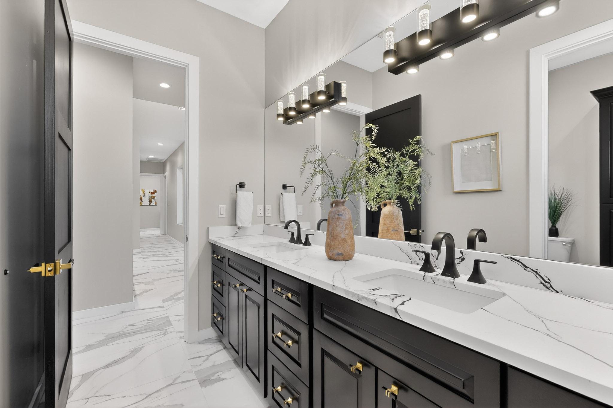 4504 Topaz Avenue NW