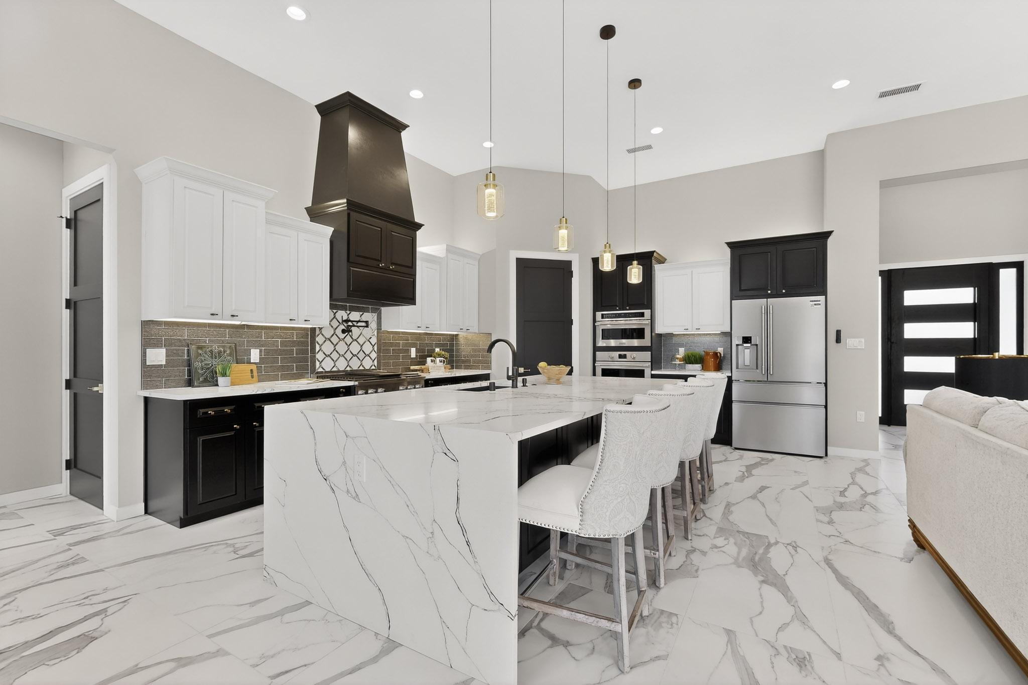 4504 Topaz Avenue NW