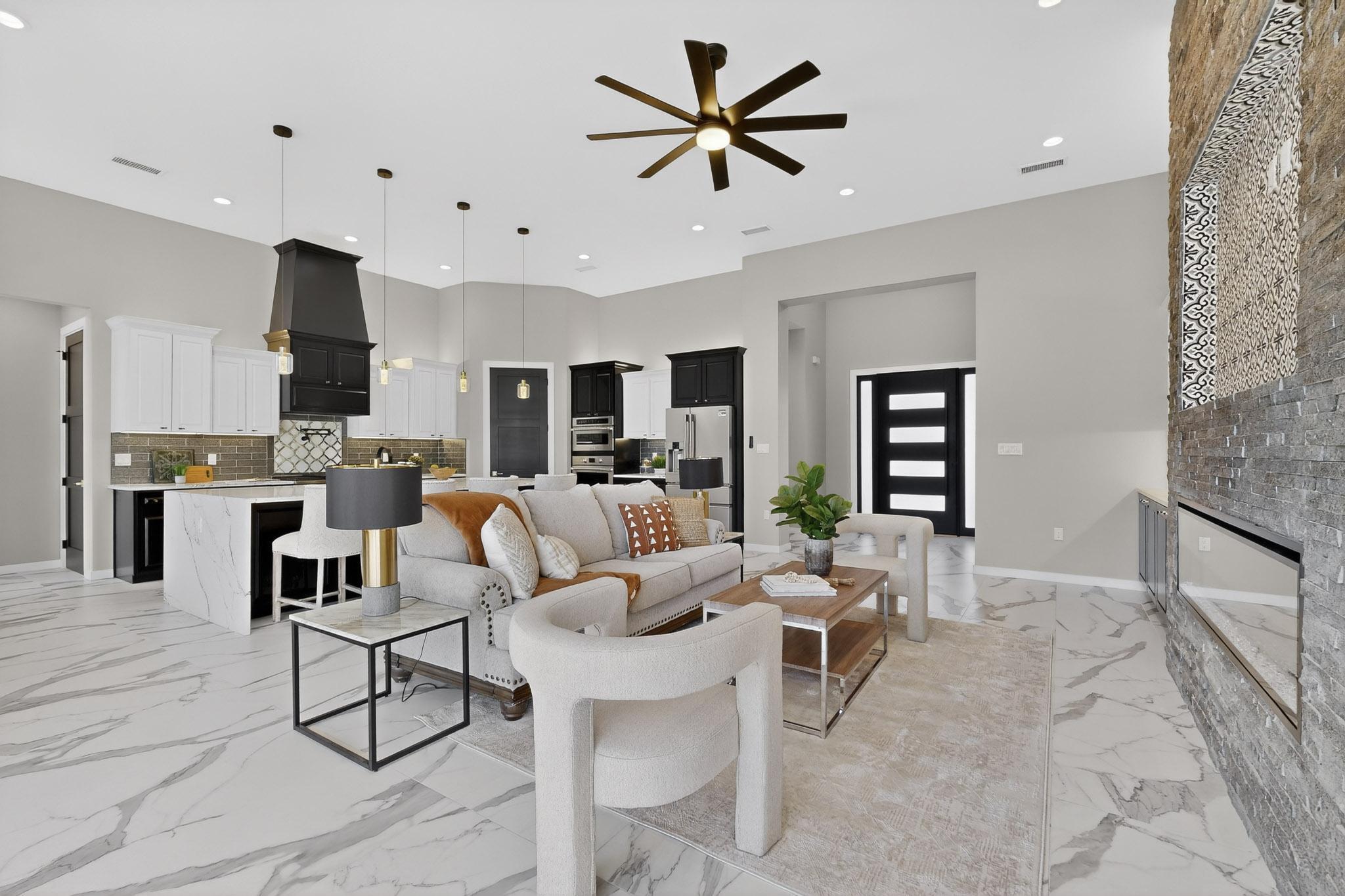 4504 Topaz Avenue NW