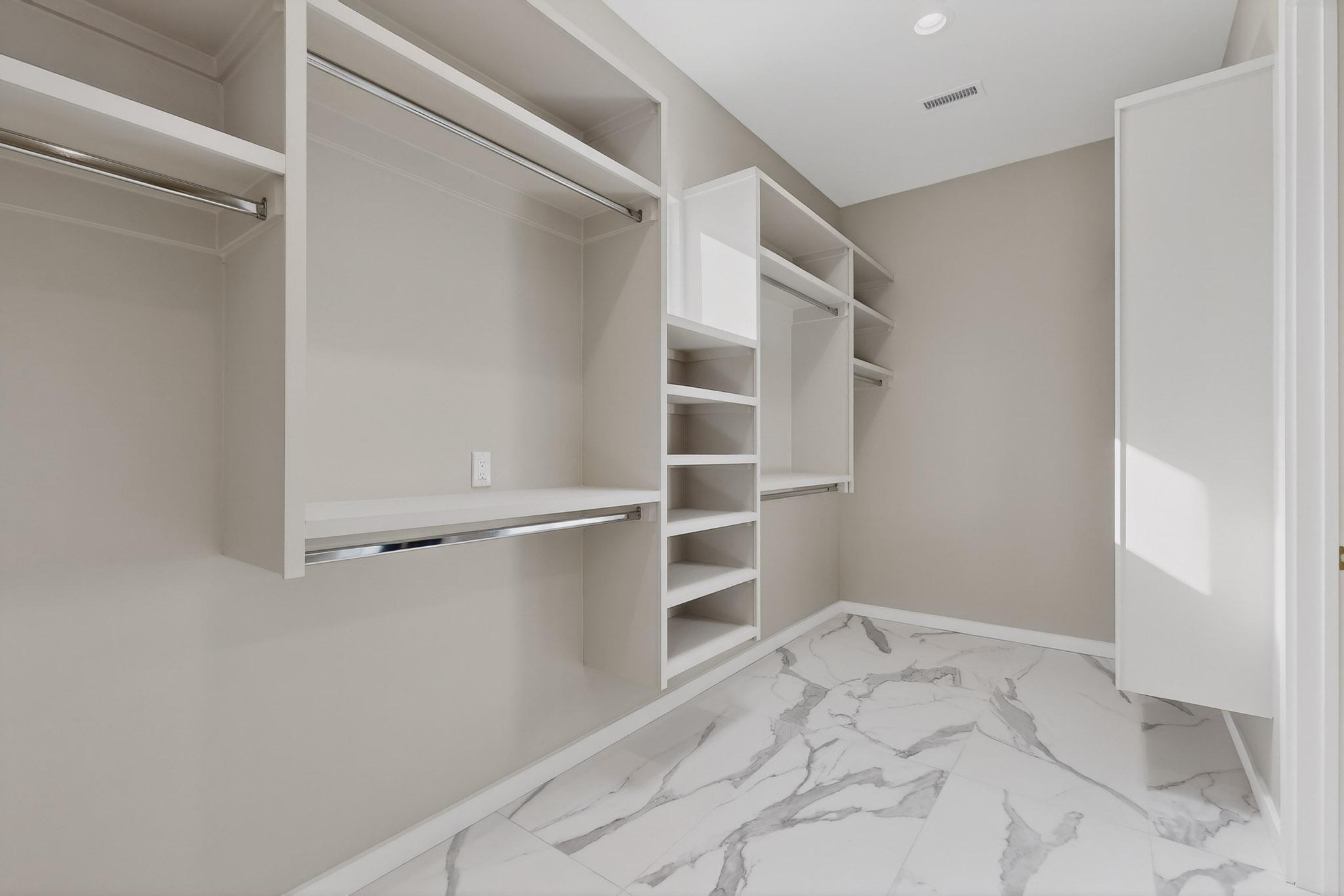 4504 Topaz Avenue NW