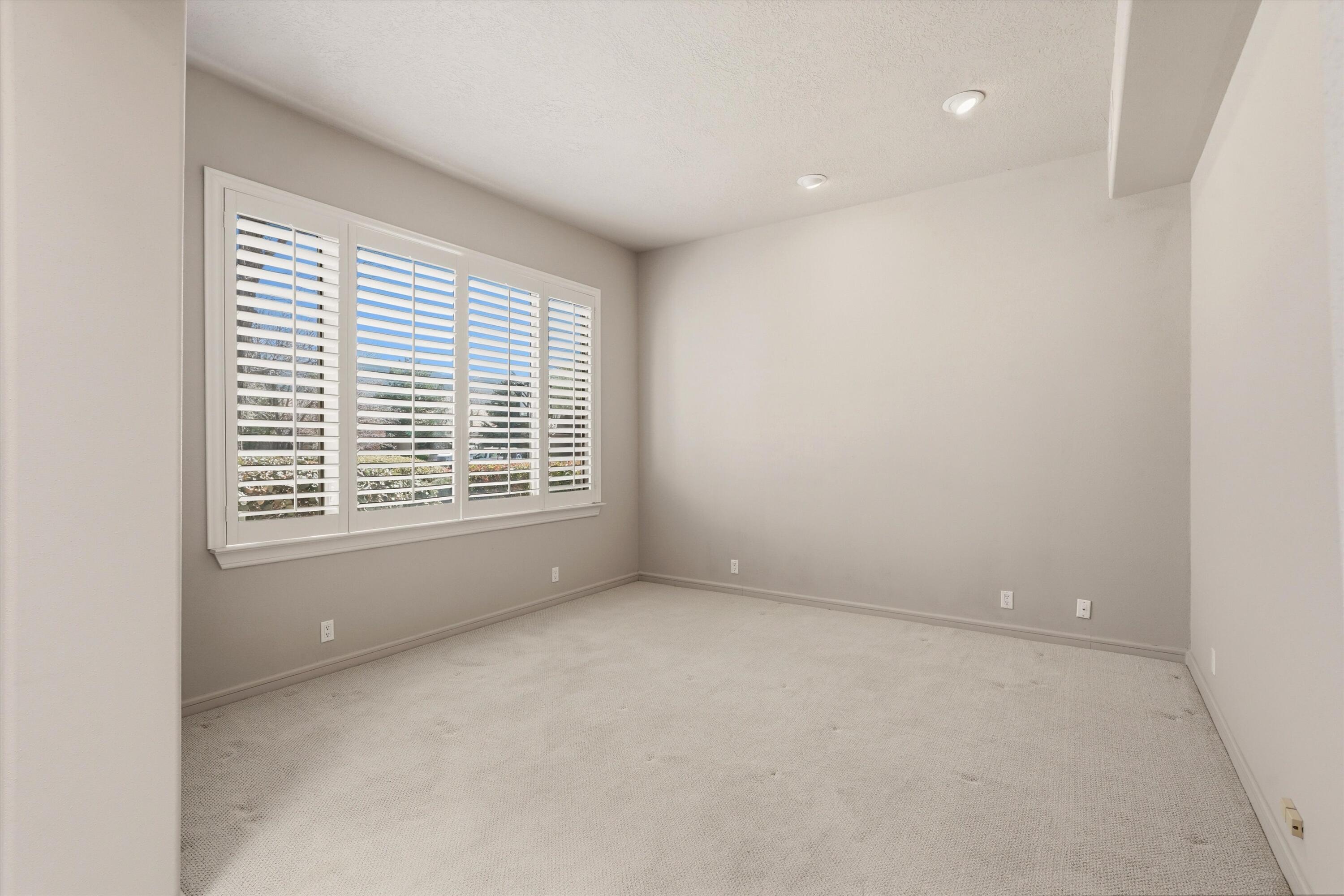 7009 E Starshine Street NE