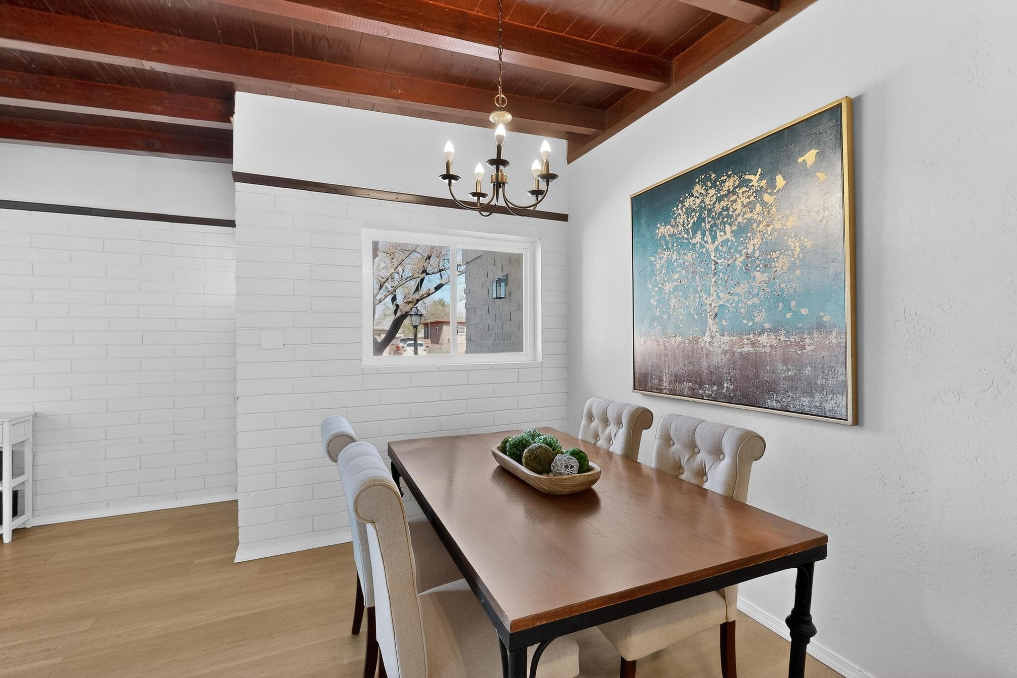 1114 Elizabeth Street NE