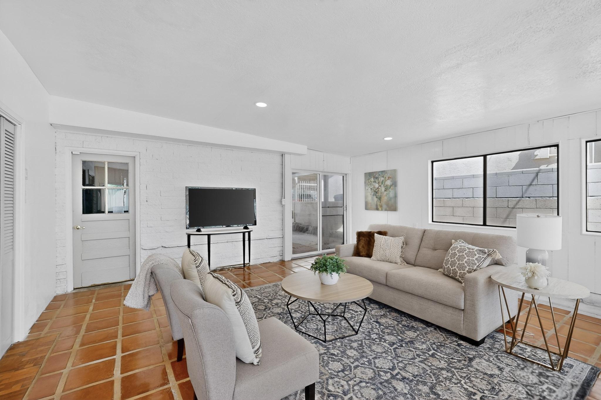 1114 Elizabeth Street NE