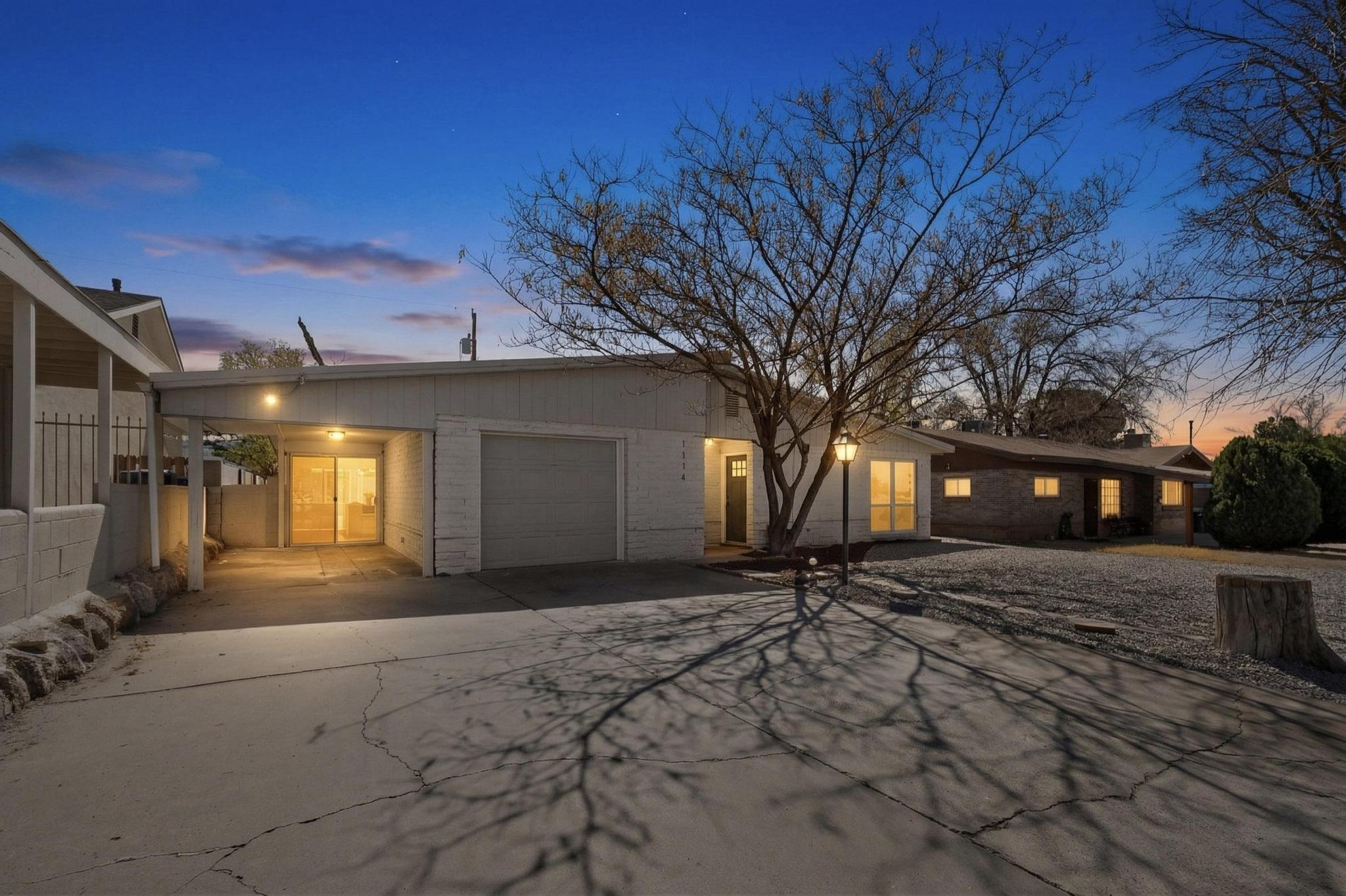 1114 Elizabeth Street NE