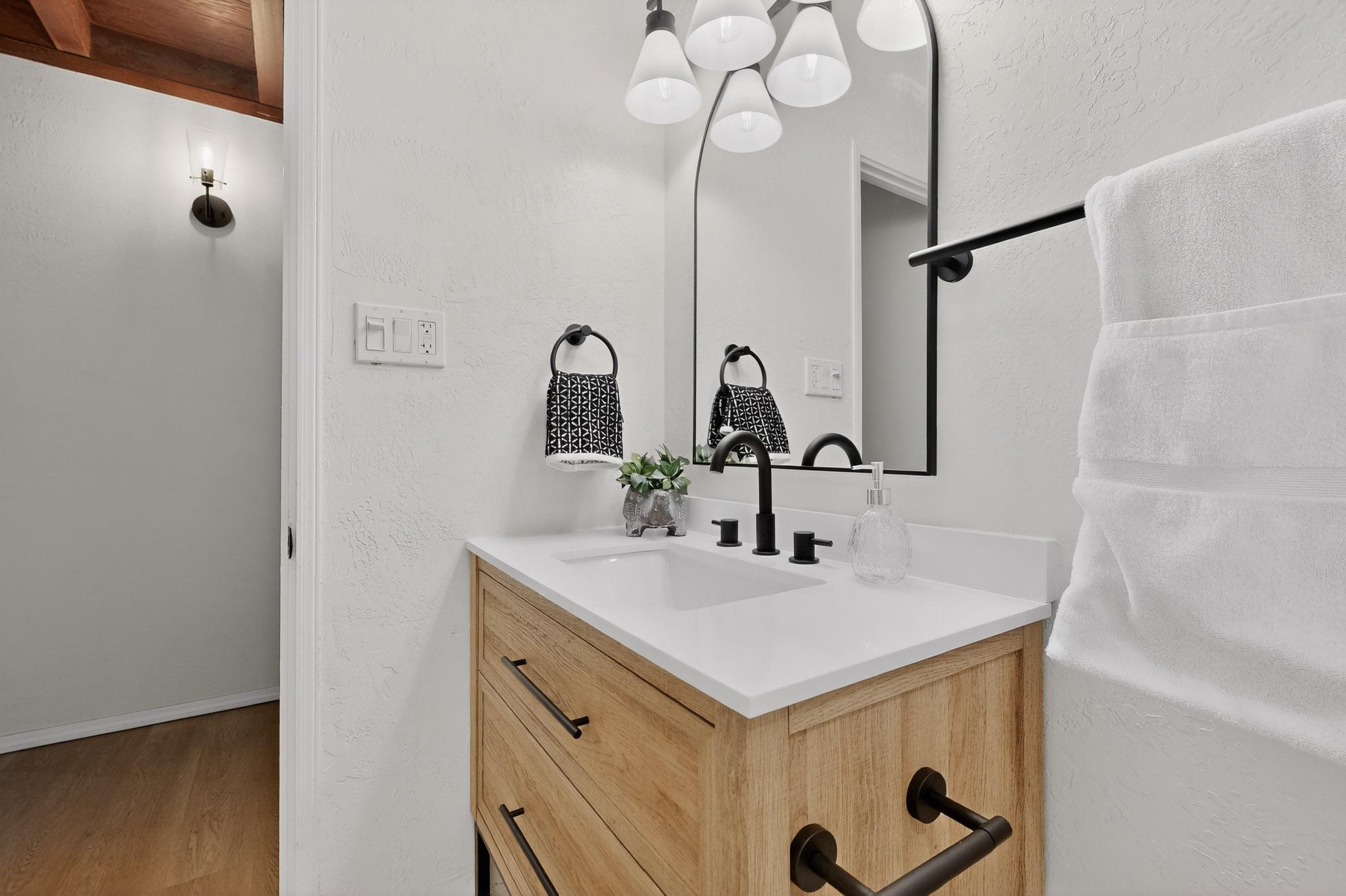 1114 Elizabeth Street NE