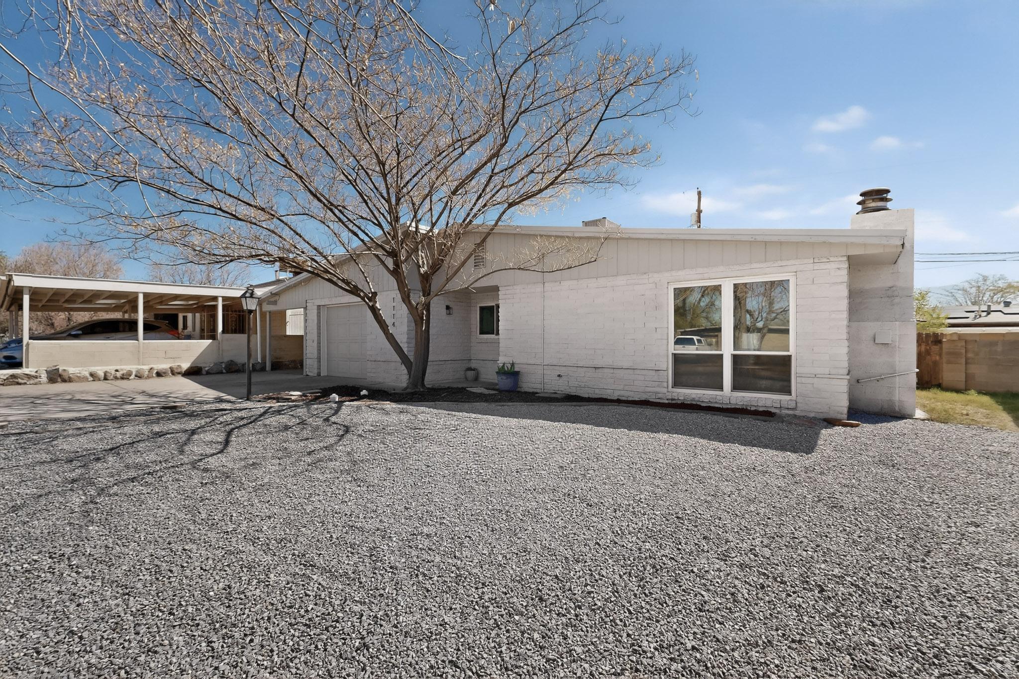 1114 Elizabeth Street NE