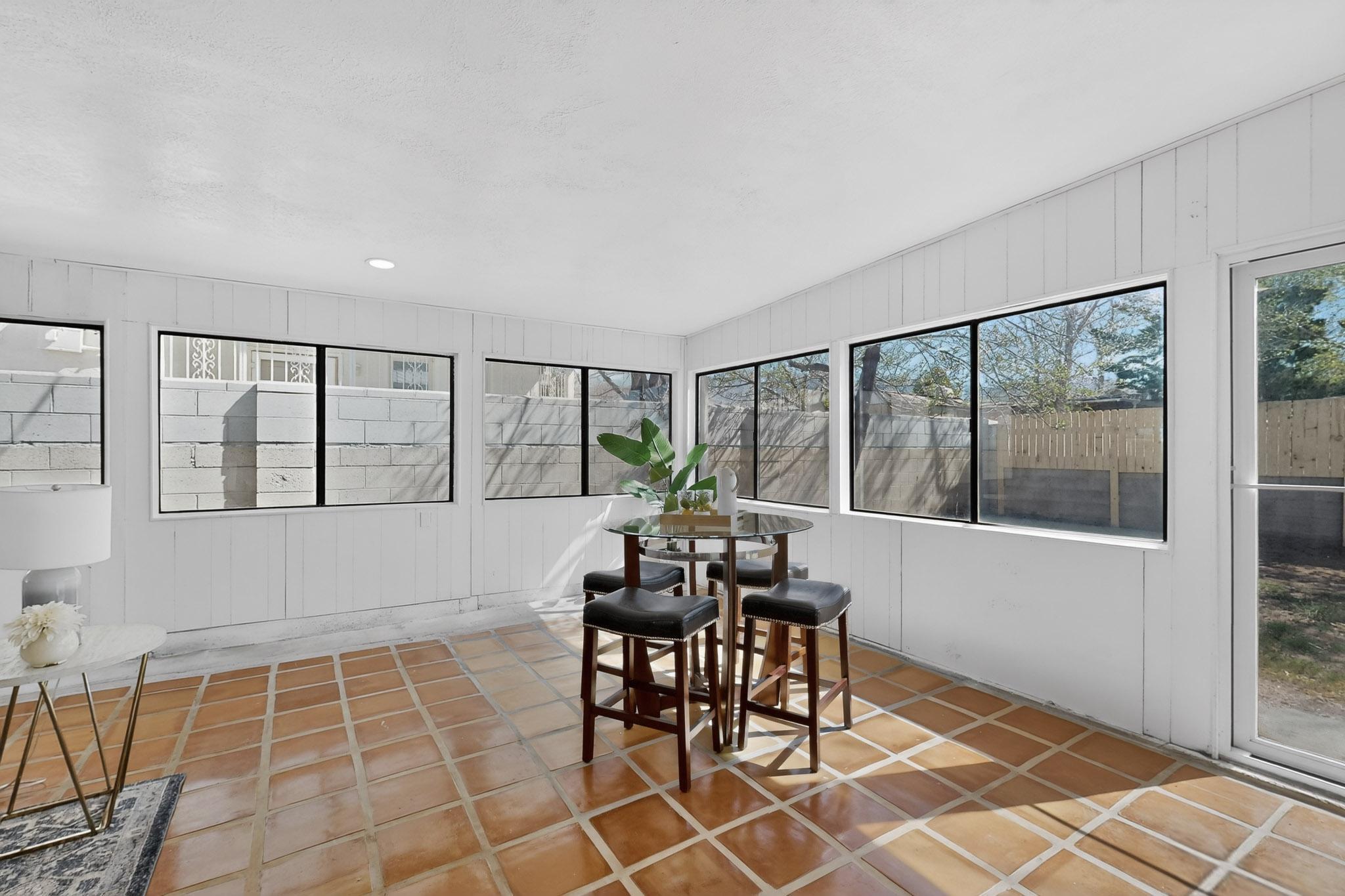 1114 Elizabeth Street NE