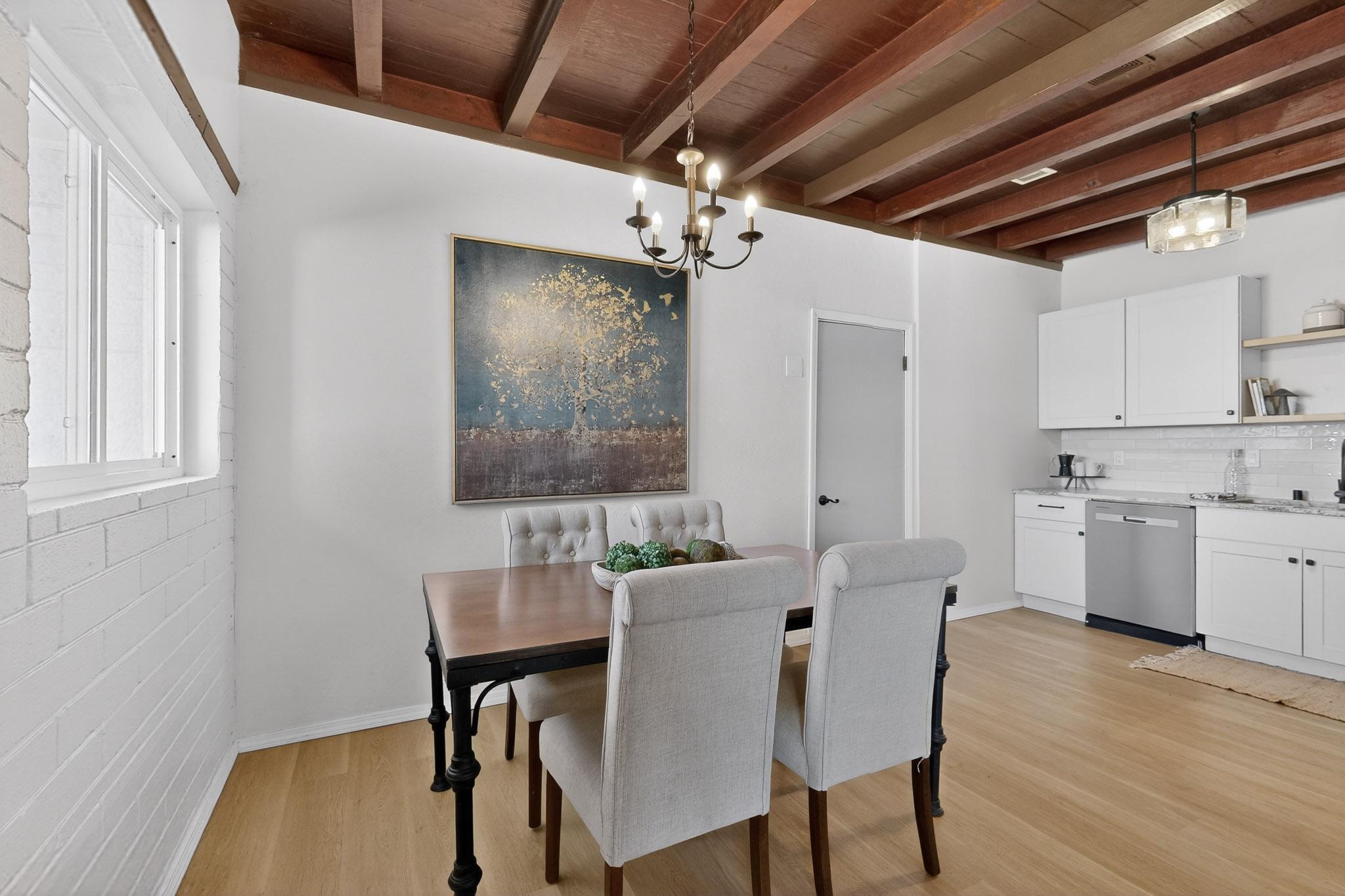 1114 Elizabeth Street NE