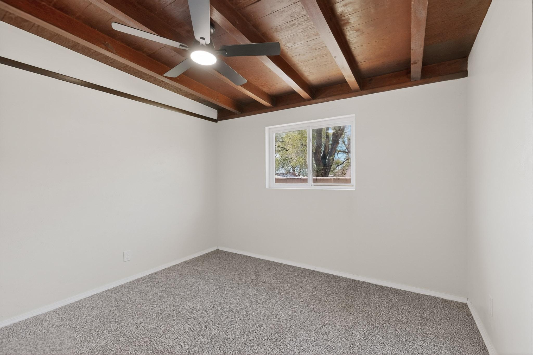 1114 Elizabeth Street NE