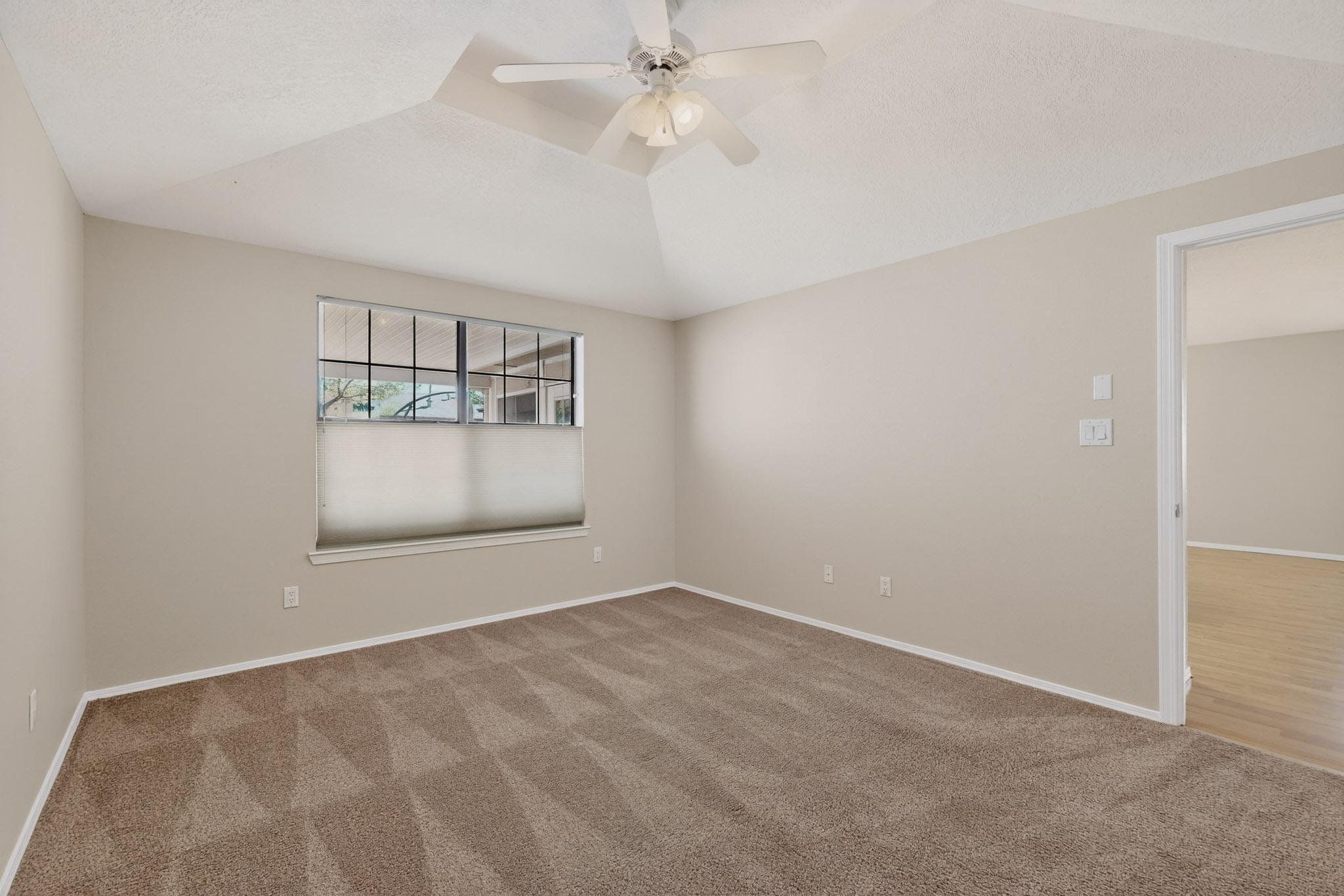 6944 Forest Hills Drive NE