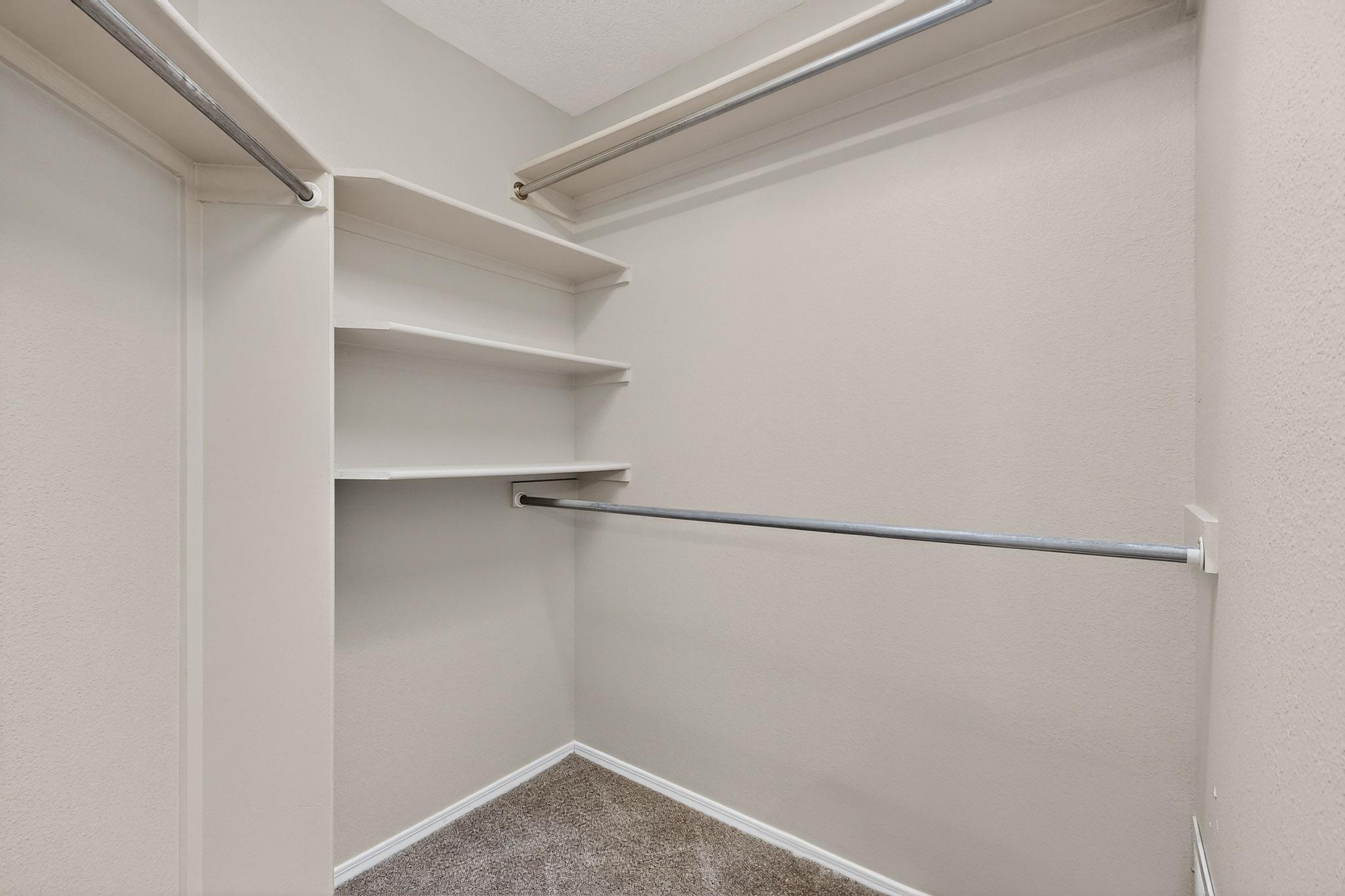 6944 Forest Hills Drive NE