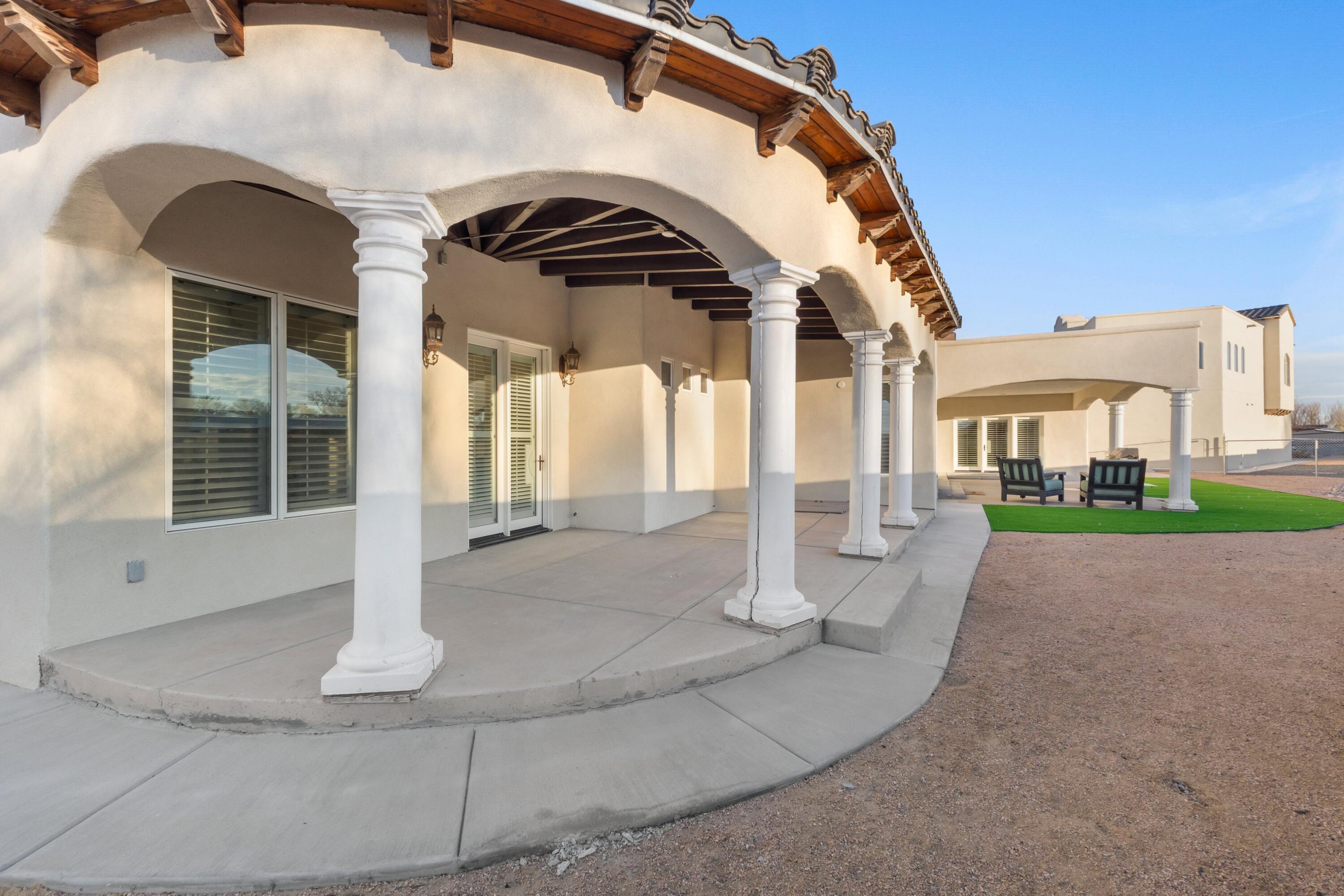 800 Salida Sandia SW