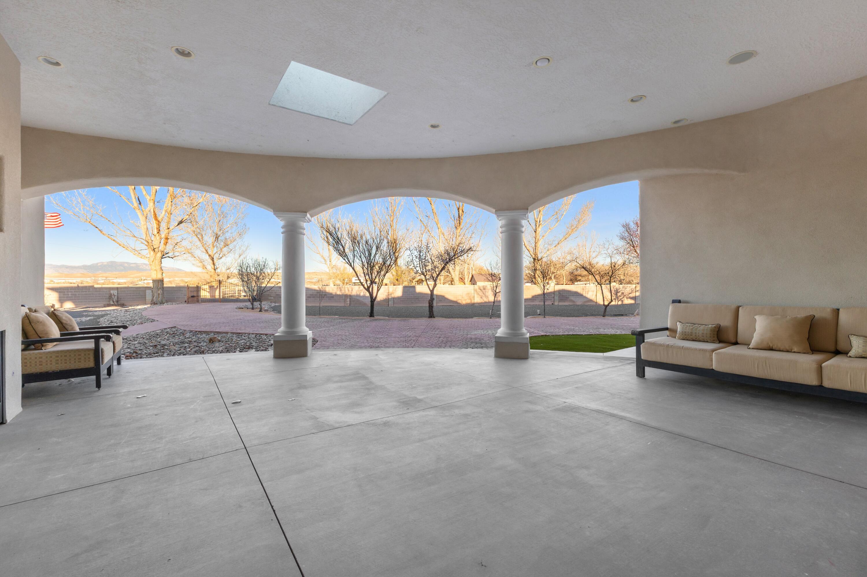 800 Salida Sandia SW