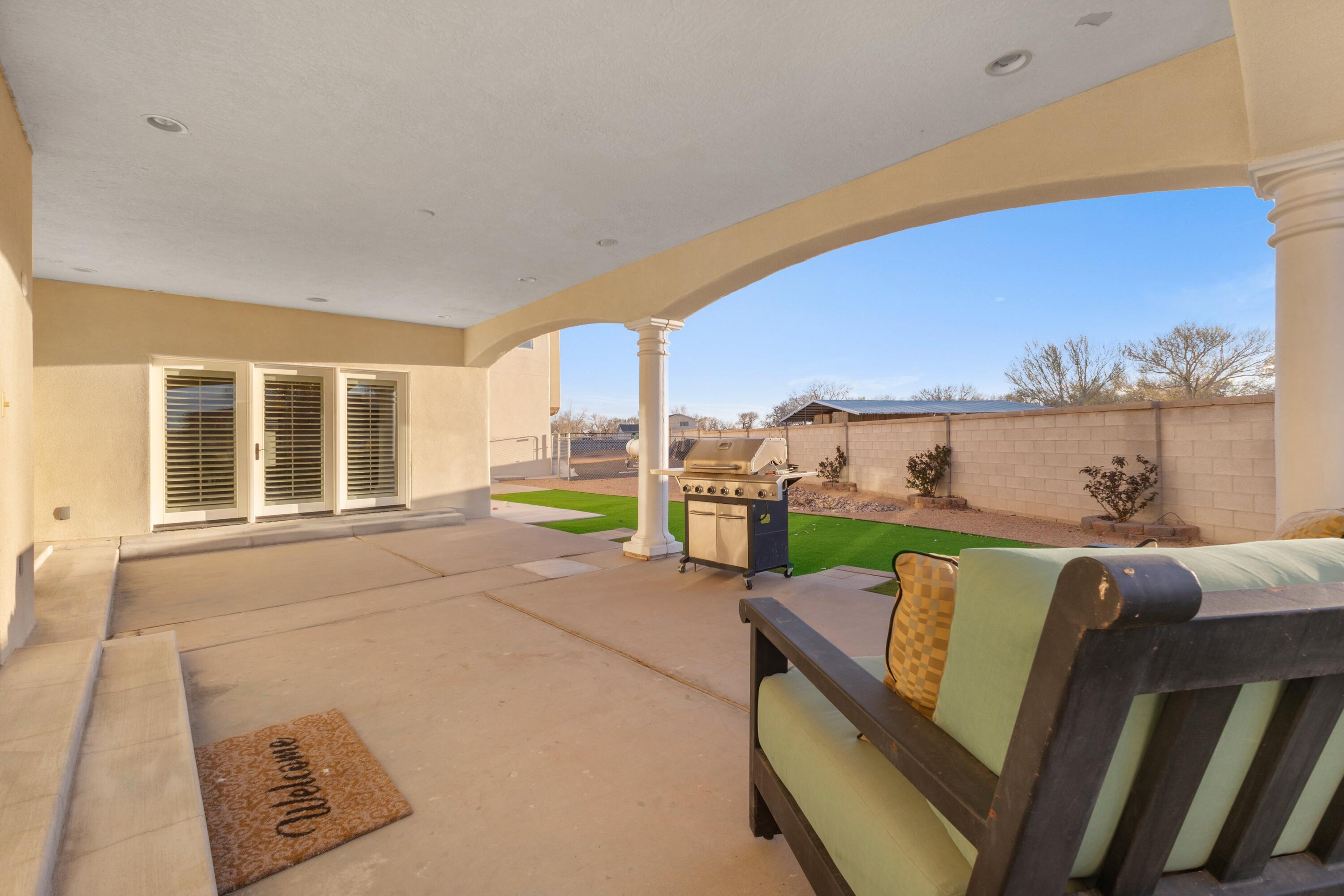 800 Salida Sandia SW
