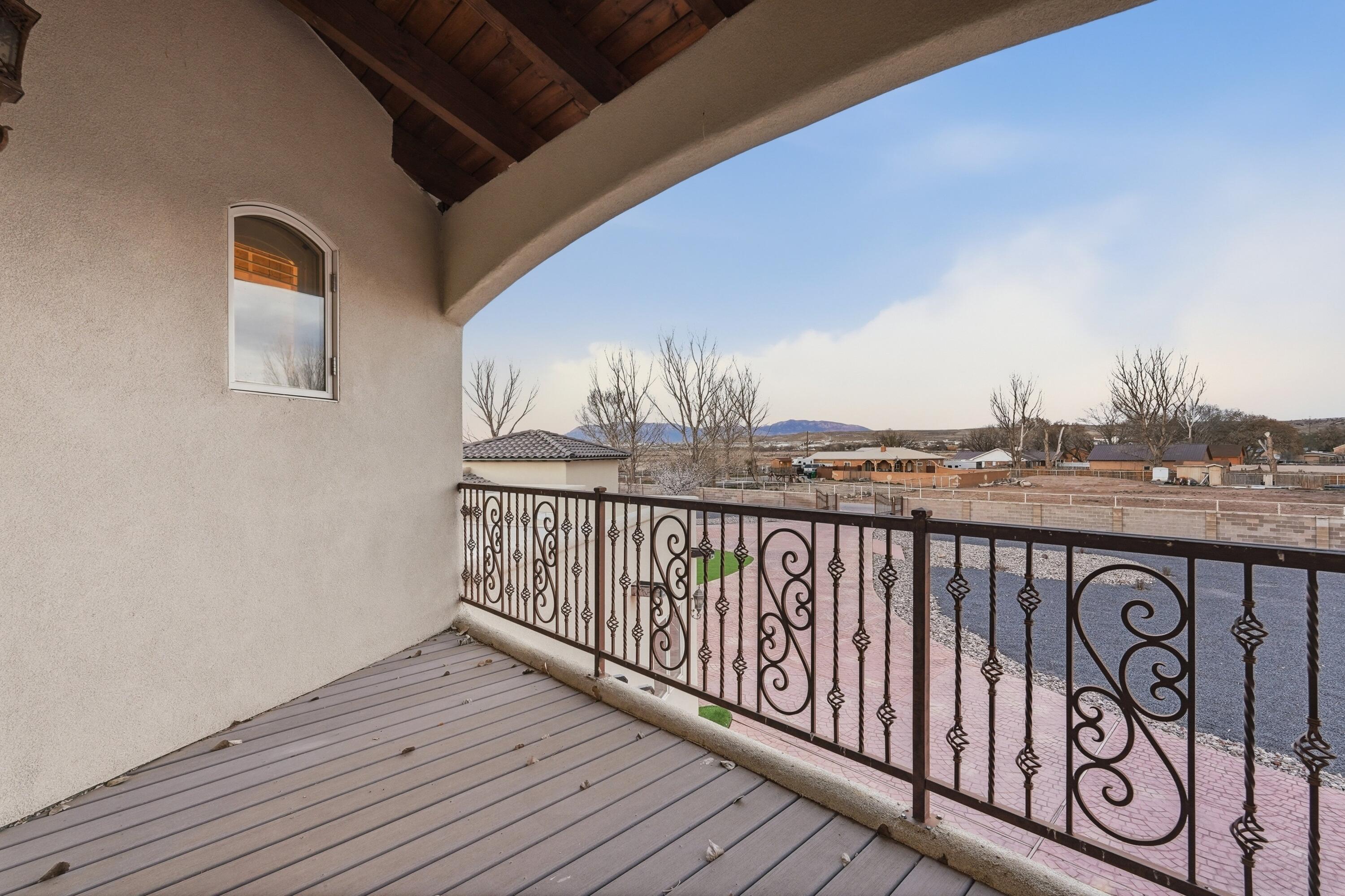 800 Salida Sandia SW