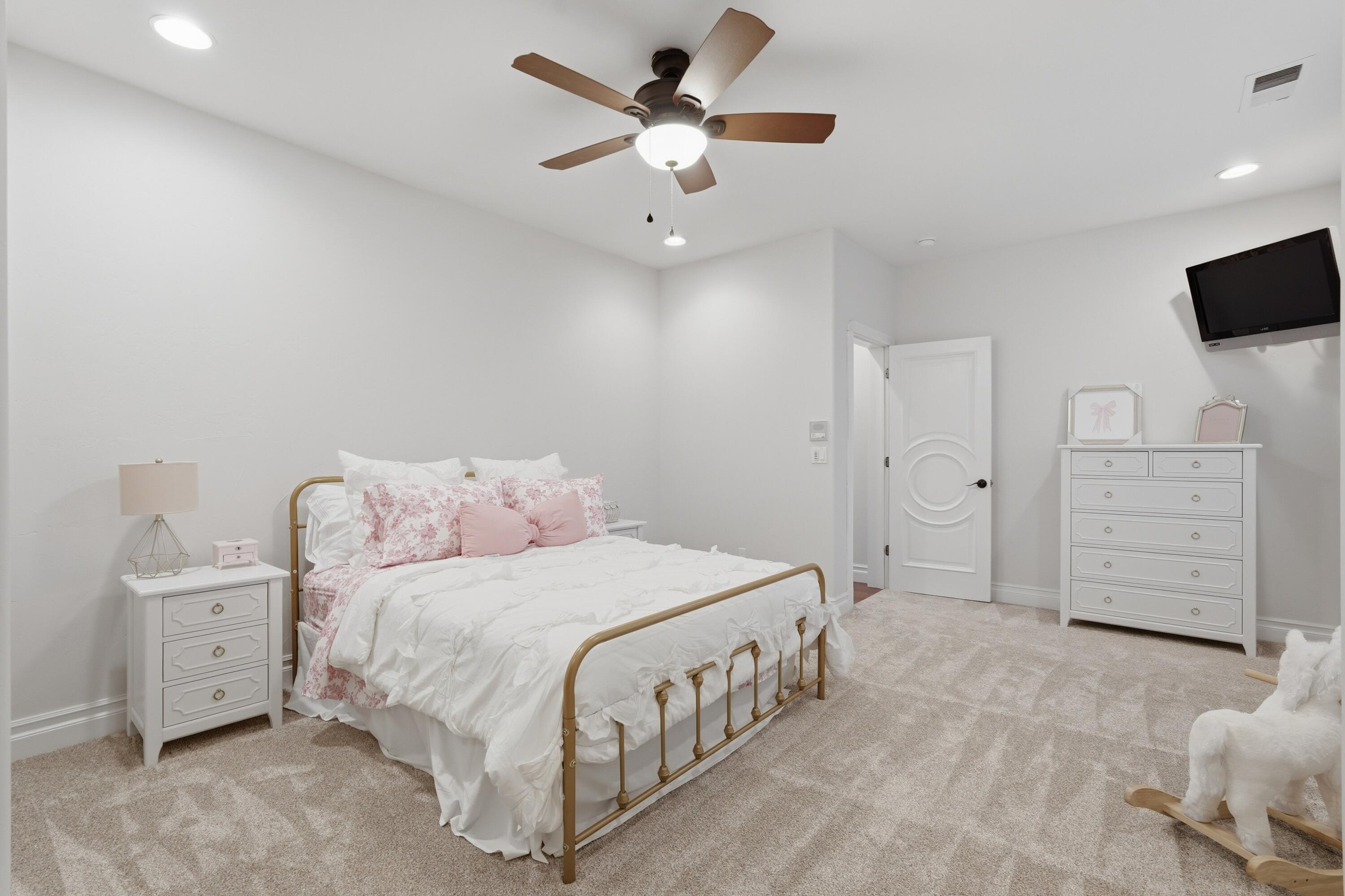 800 Salida Sandia SW