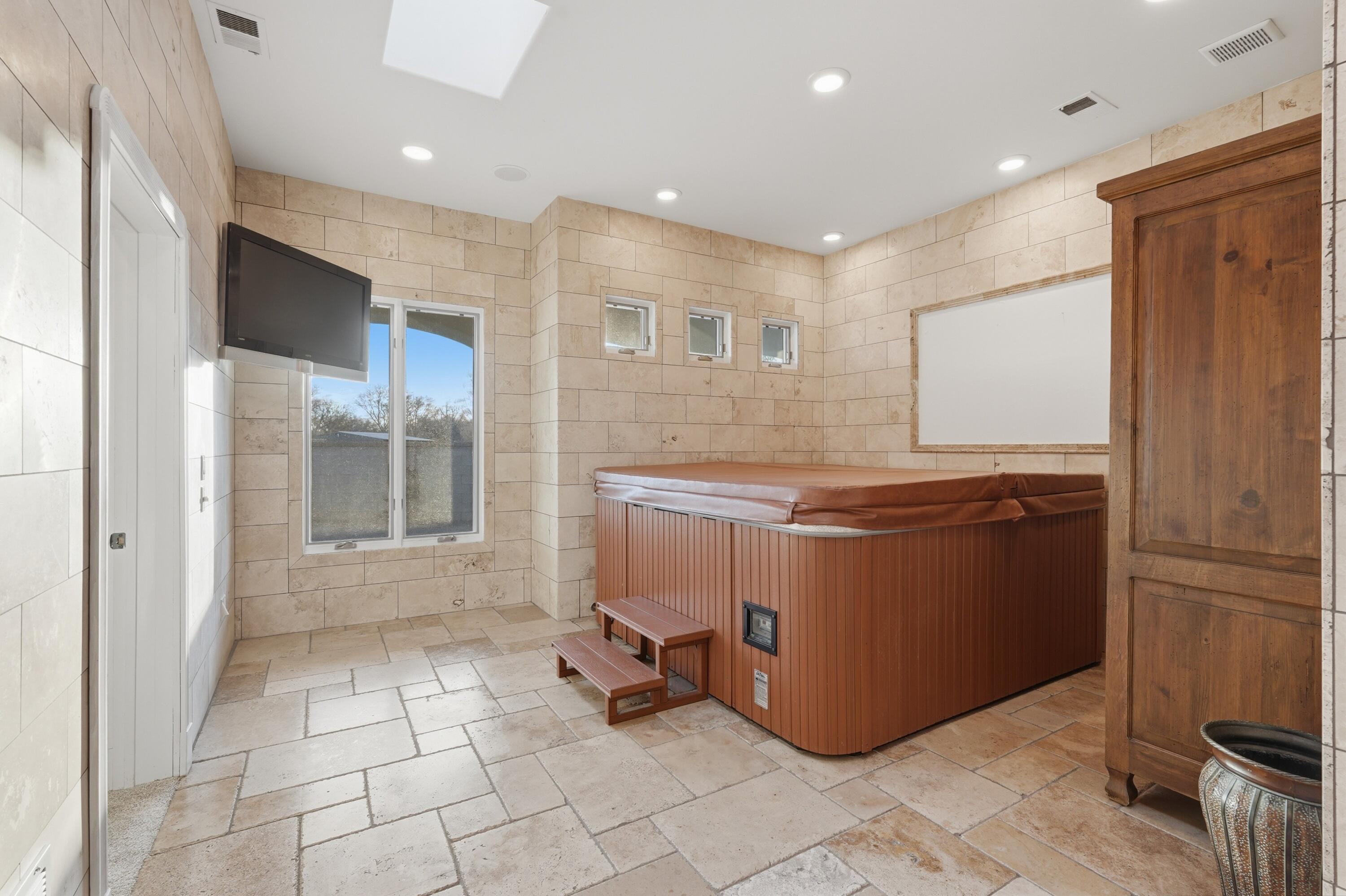 800 Salida Sandia SW