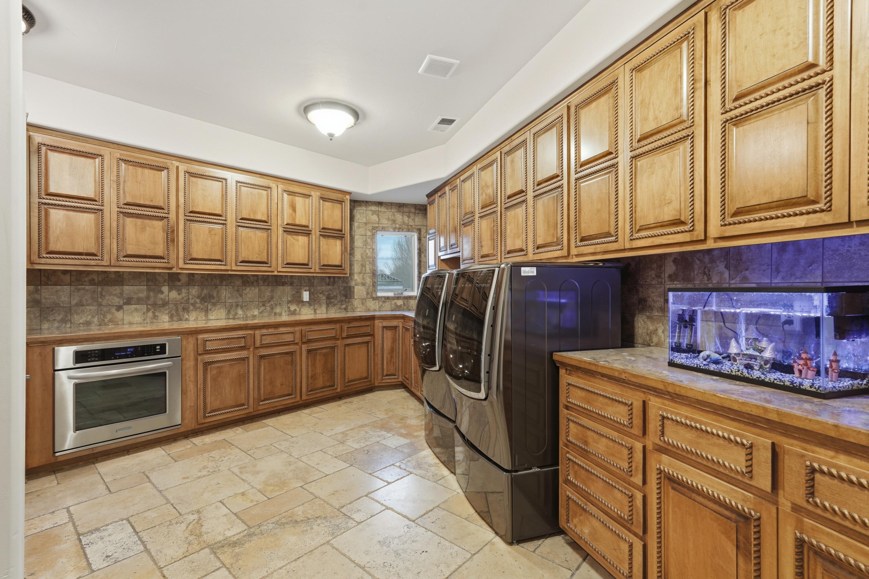 800 Salida Sandia SW