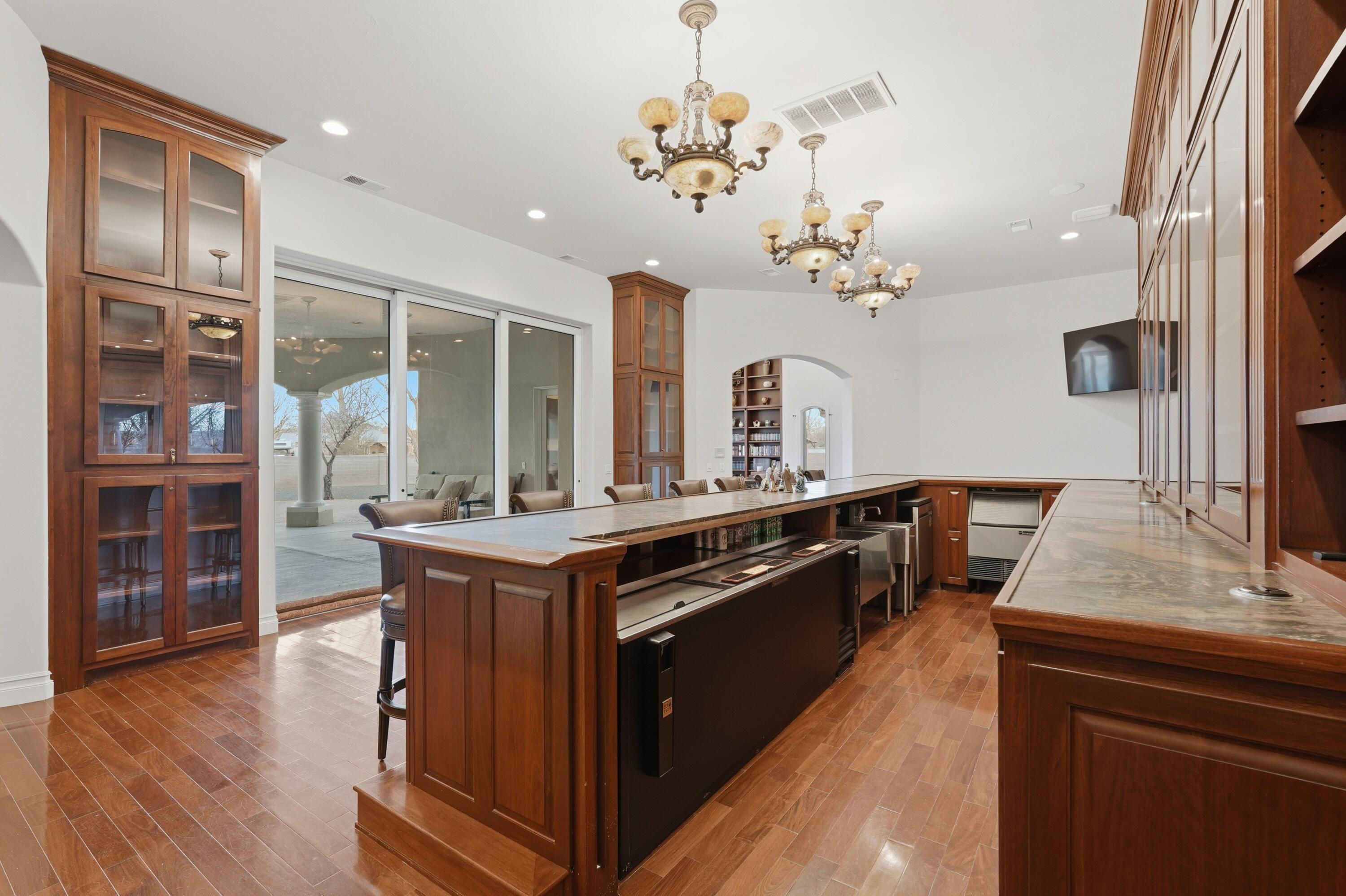 800 Salida Sandia SW